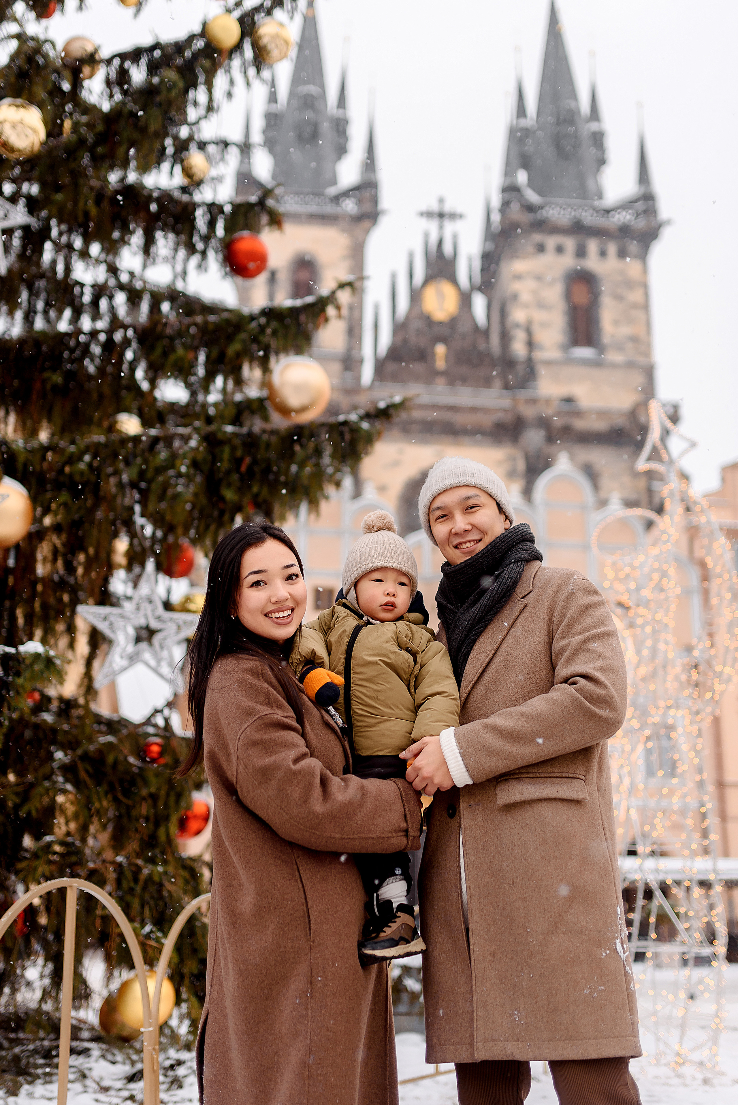 Christmas in Prague. Wedding and family photographer