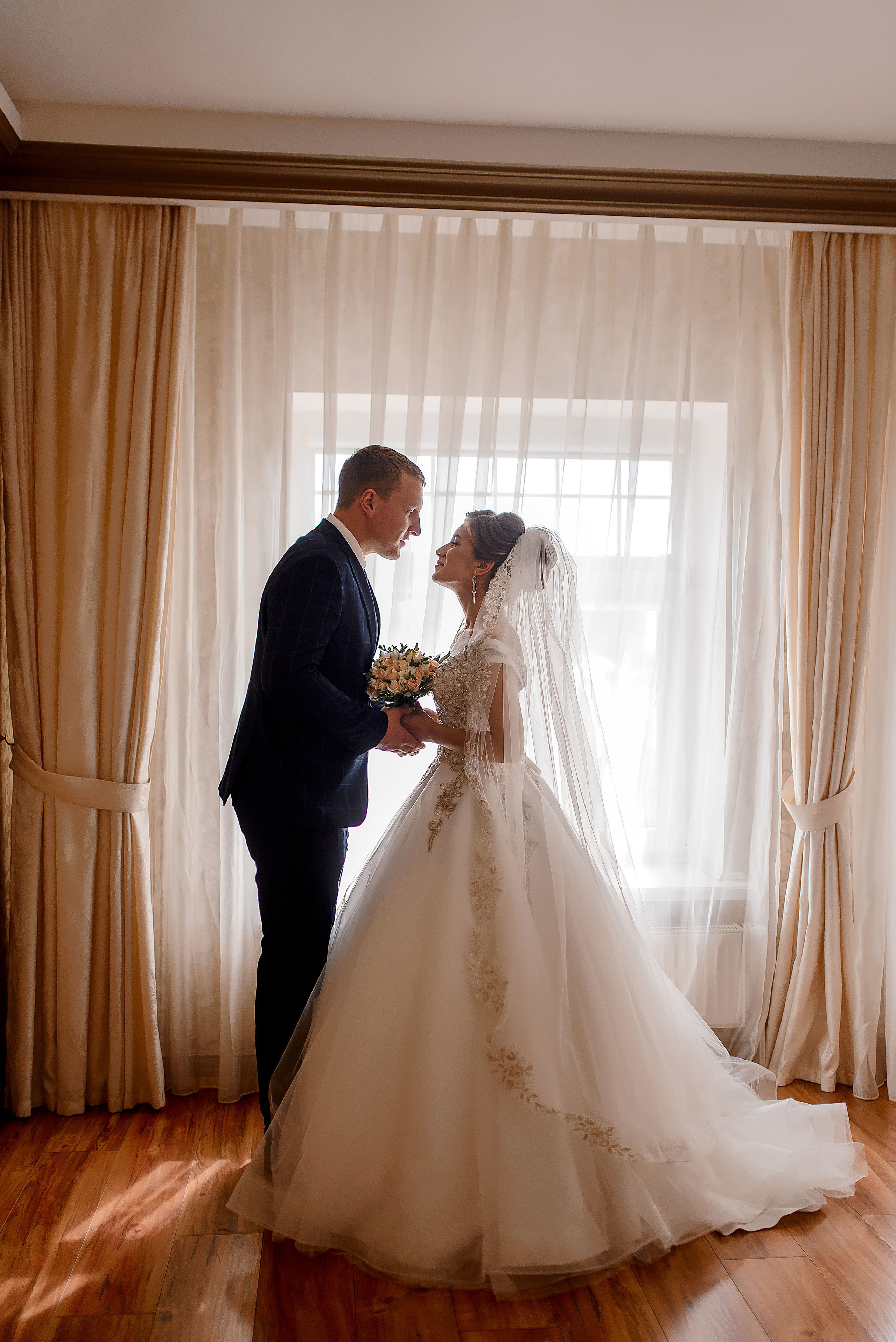 Отель ДеГоль и Панське село. Wedding and family photographer