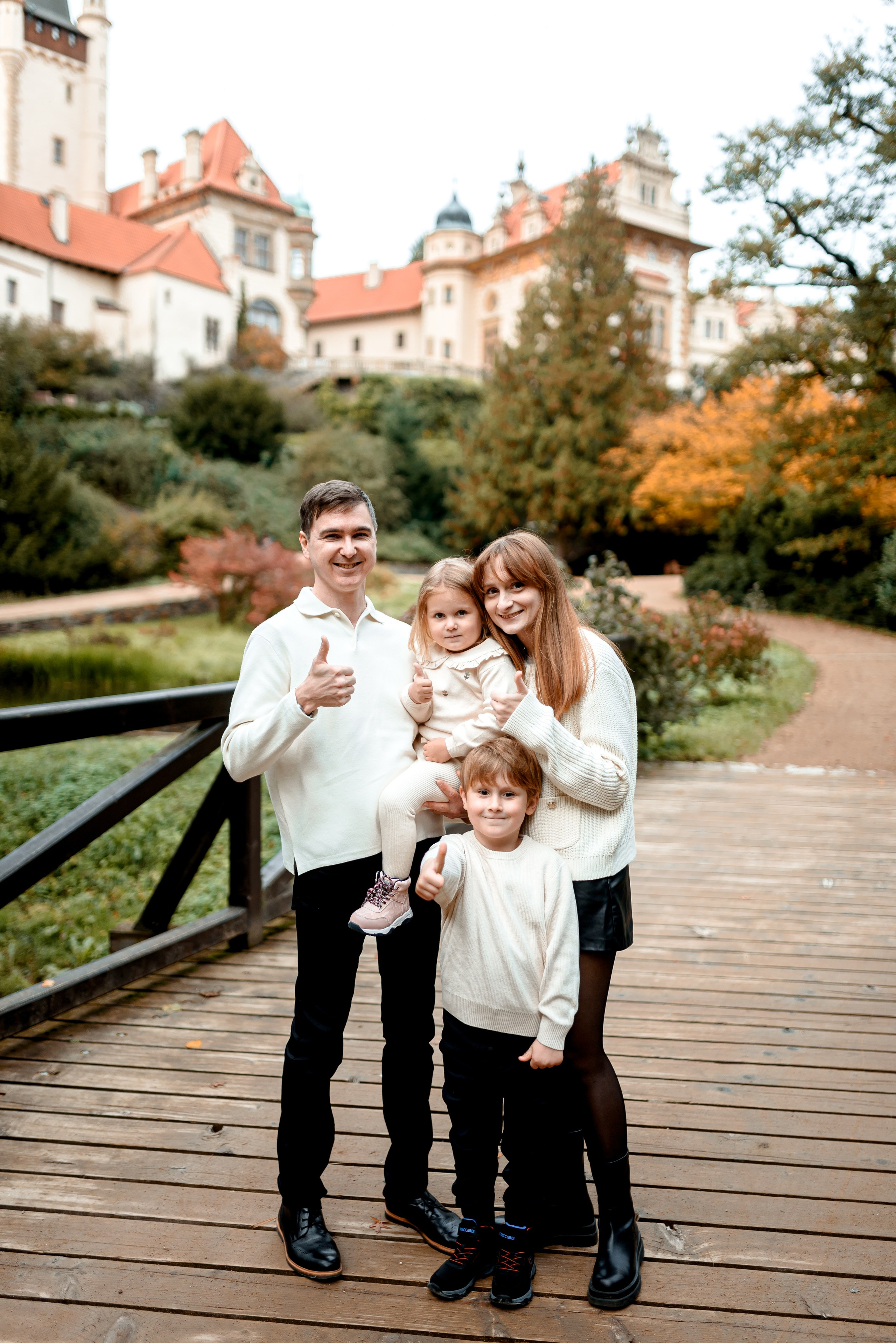 Autumn 2024. Wedding and family photographer