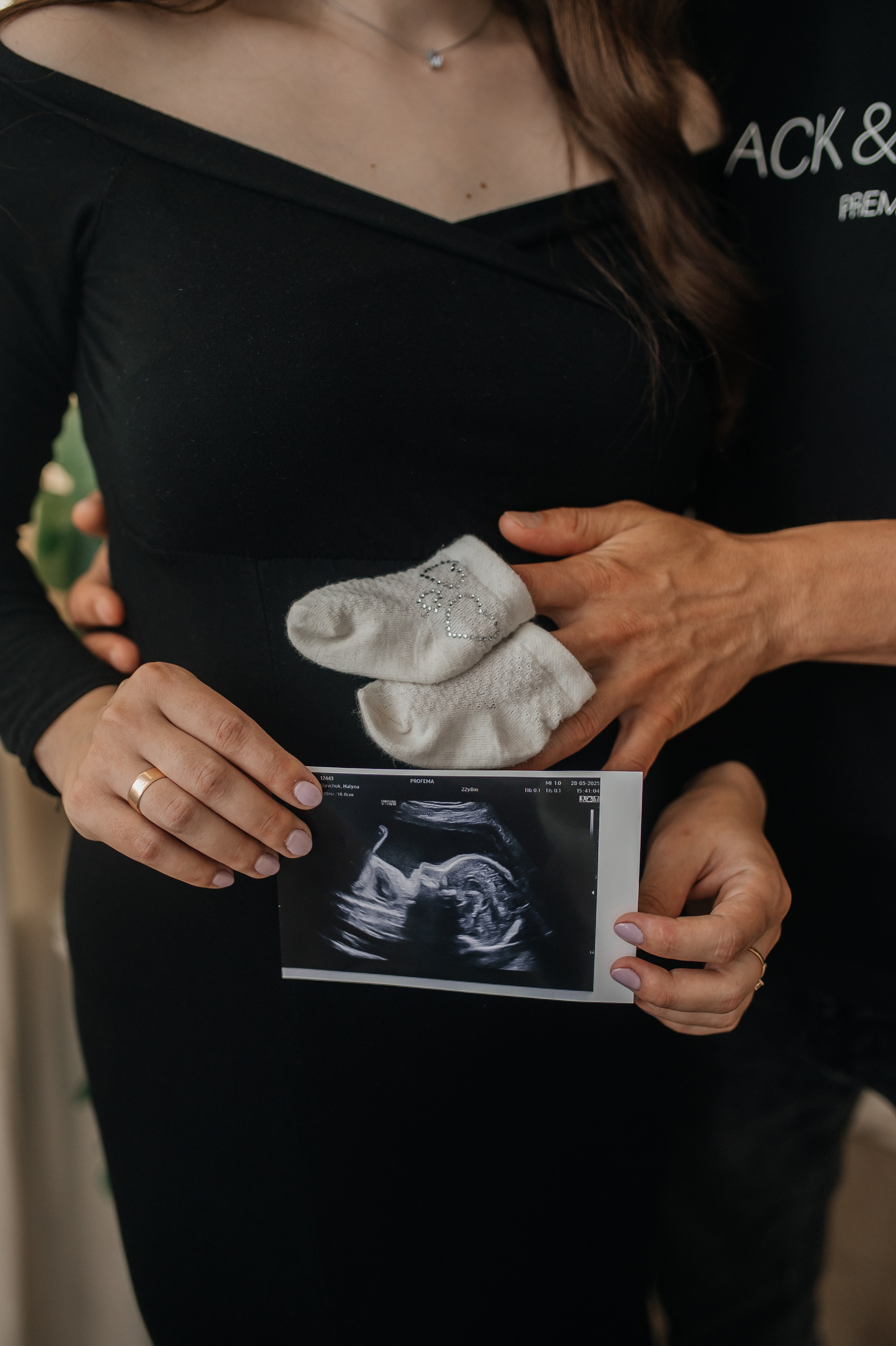 Awaiting a miracle. Wedding and family photographer