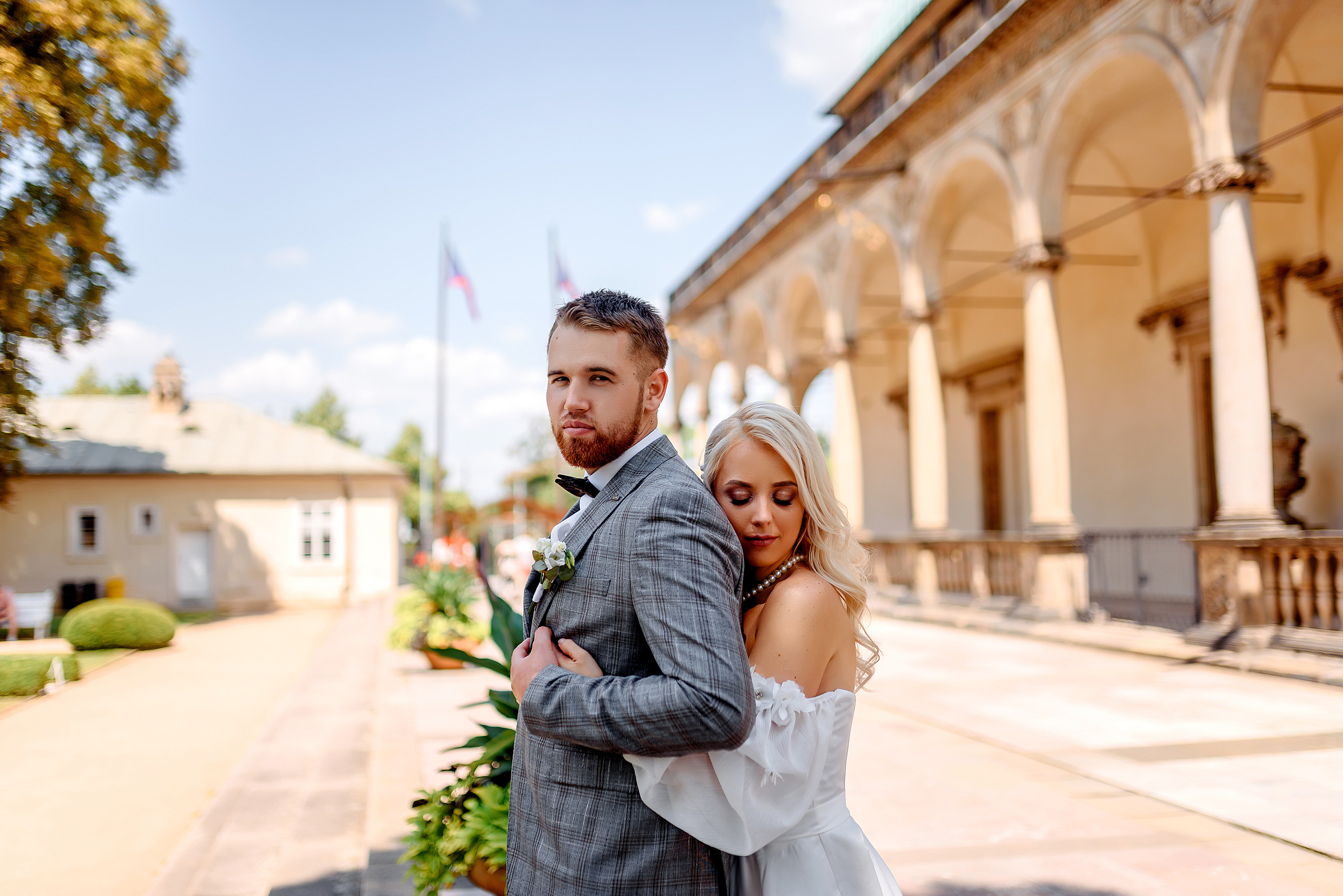 Queen garden. Wedding and family photographer