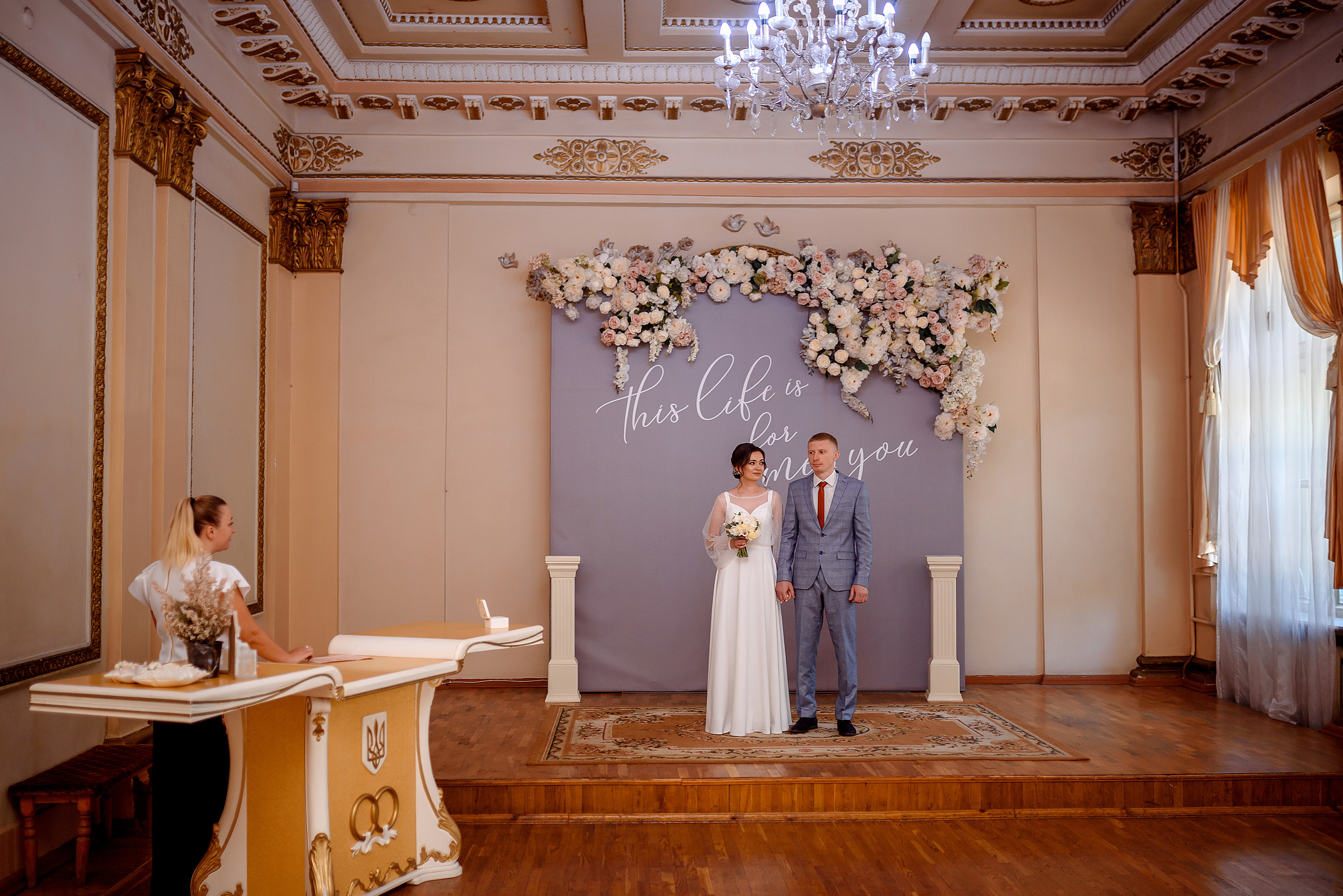 Центральный загс, Лес у Каравана и Собор на Гоголя. Wedding and family photographer