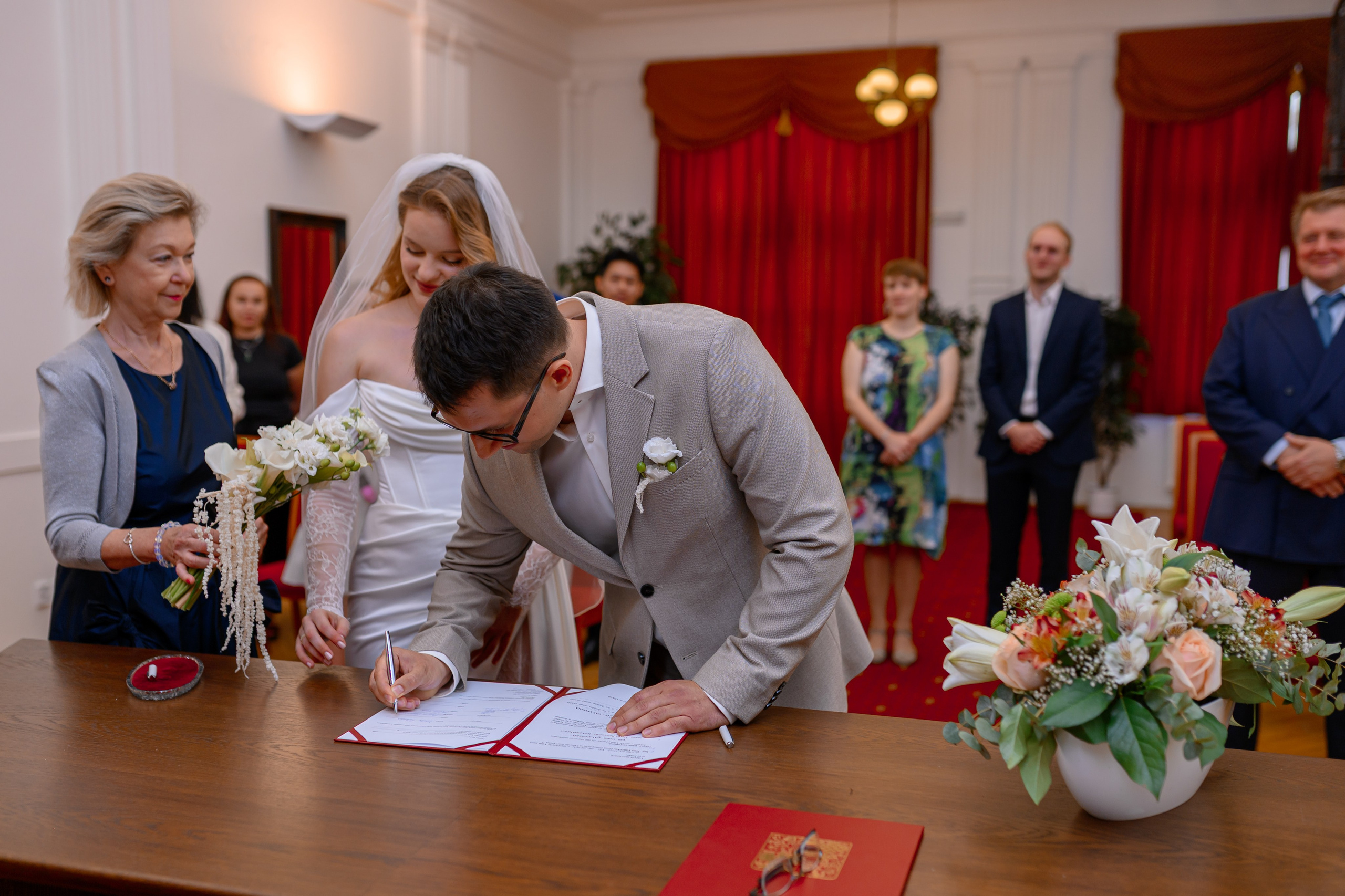 Daniel and Mariya. Wedding and family photographer