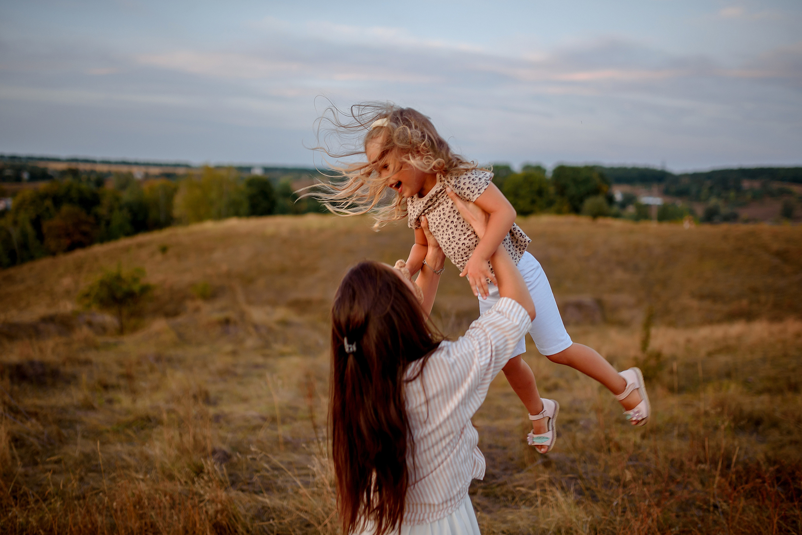 Черкасская лозовая. Wedding and family photographer