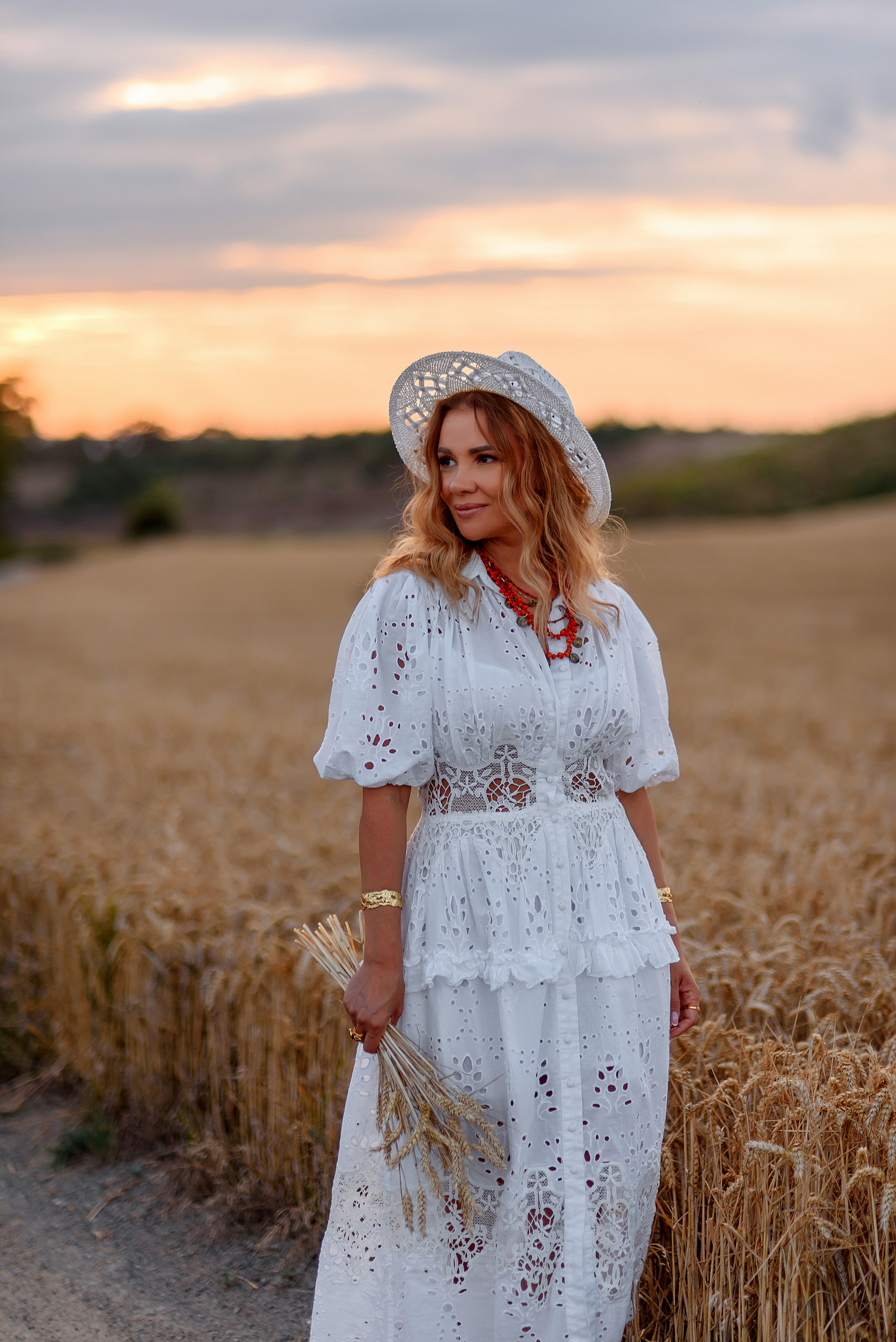 Uliana. Wedding and family photographer