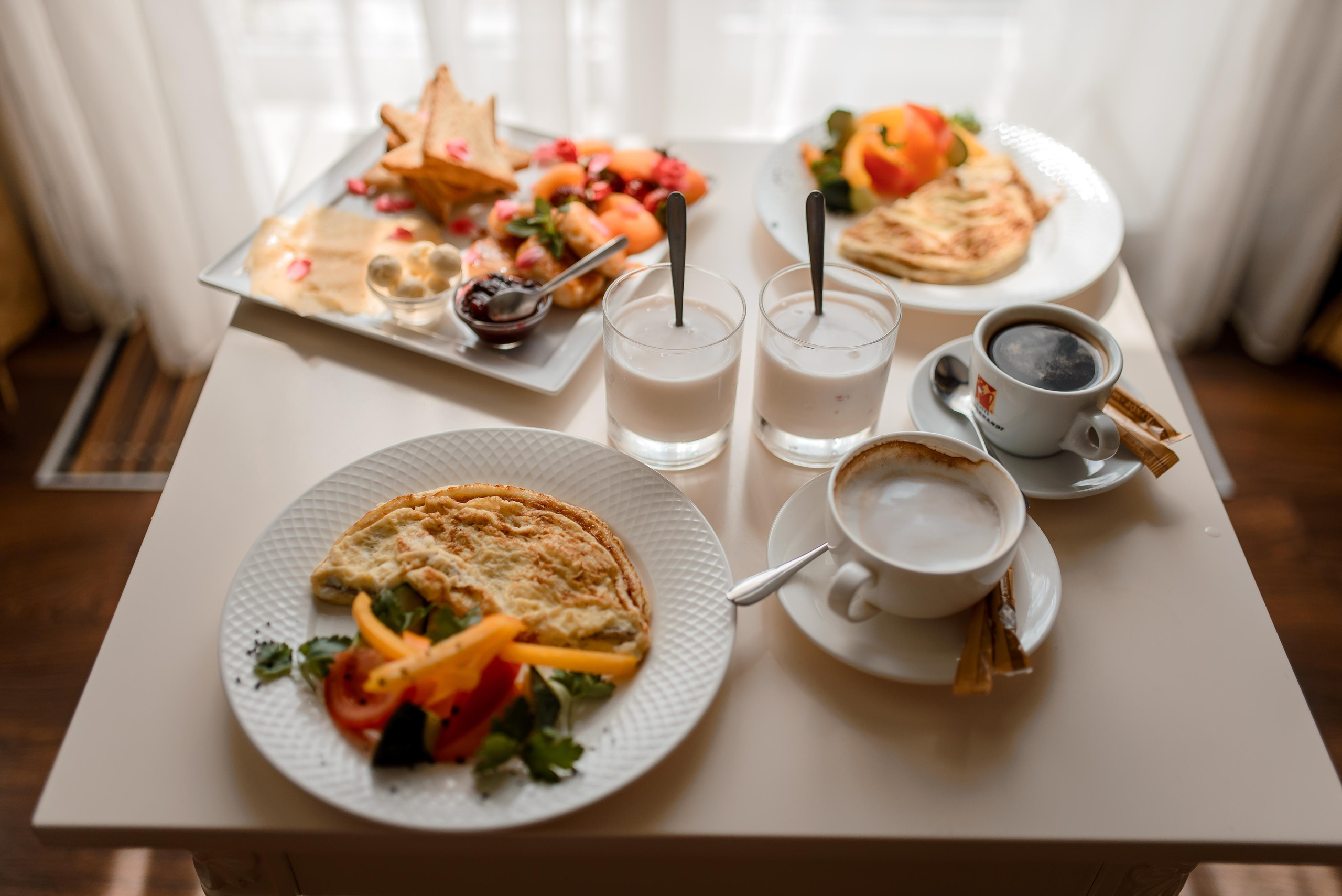 Отель Де Голь и Собор на Гоголя. Wedding and family photographer