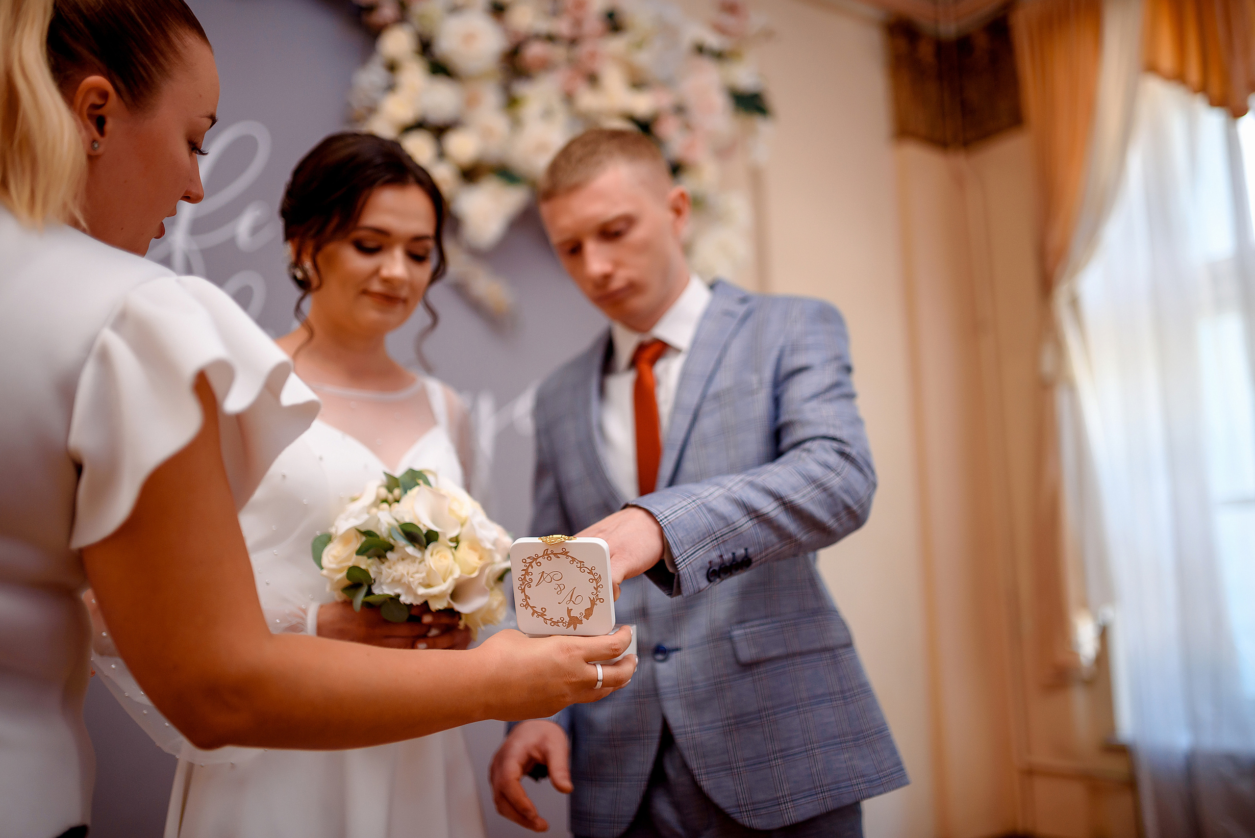 Центральный загс, Лес у Каравана и Собор на Гоголя. Wedding and family photographer