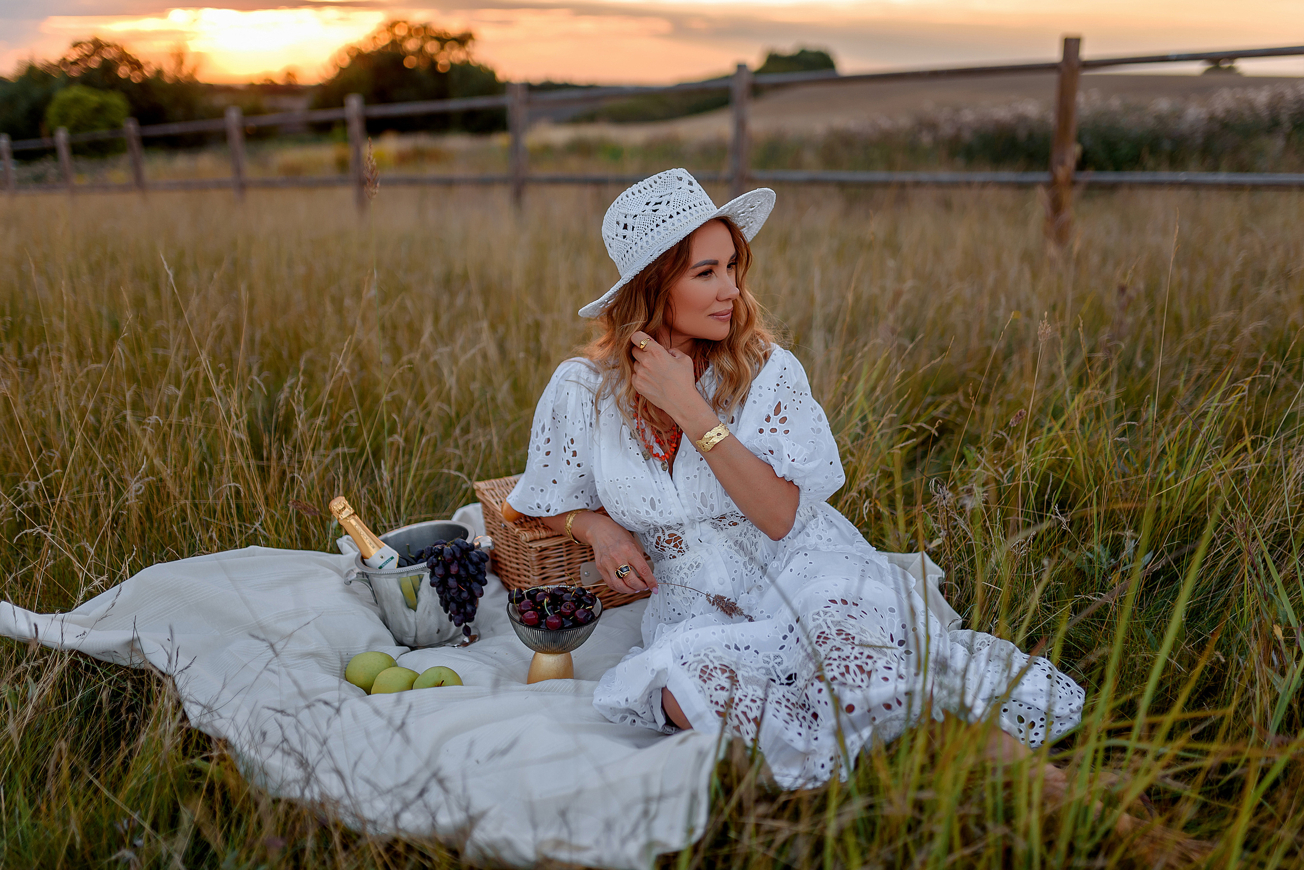 Uliana. Wedding and family photographer