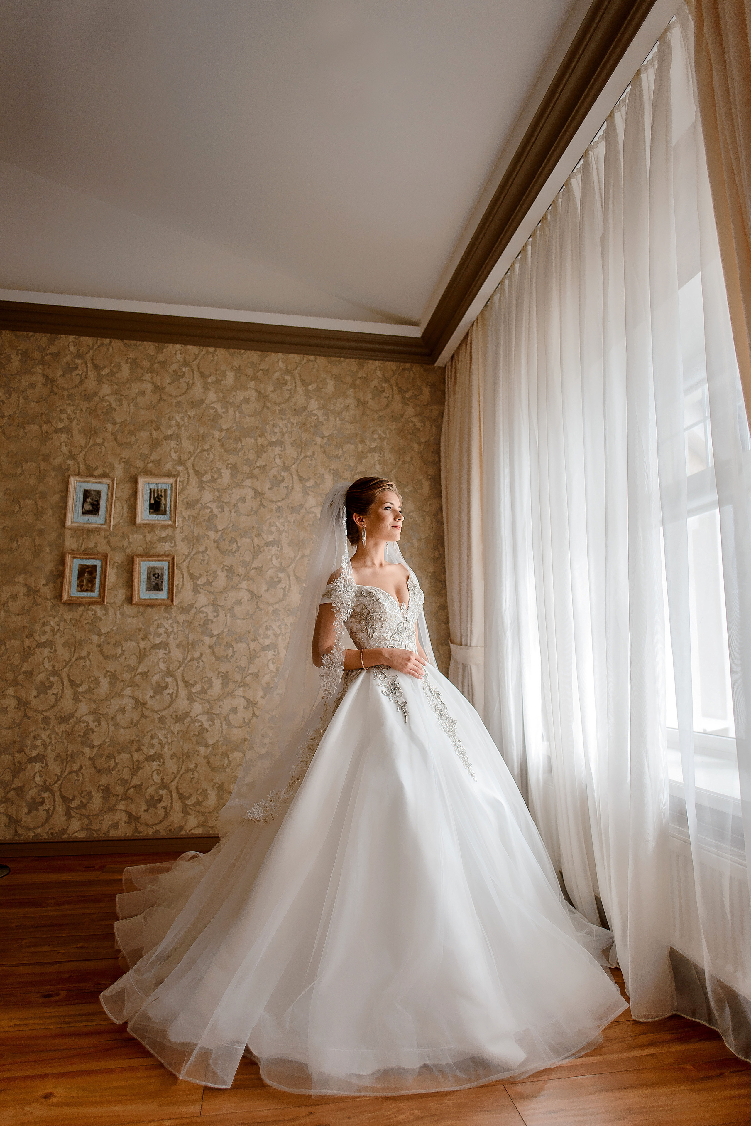 Отель ДеГоль и Панське село. Wedding and family photographer