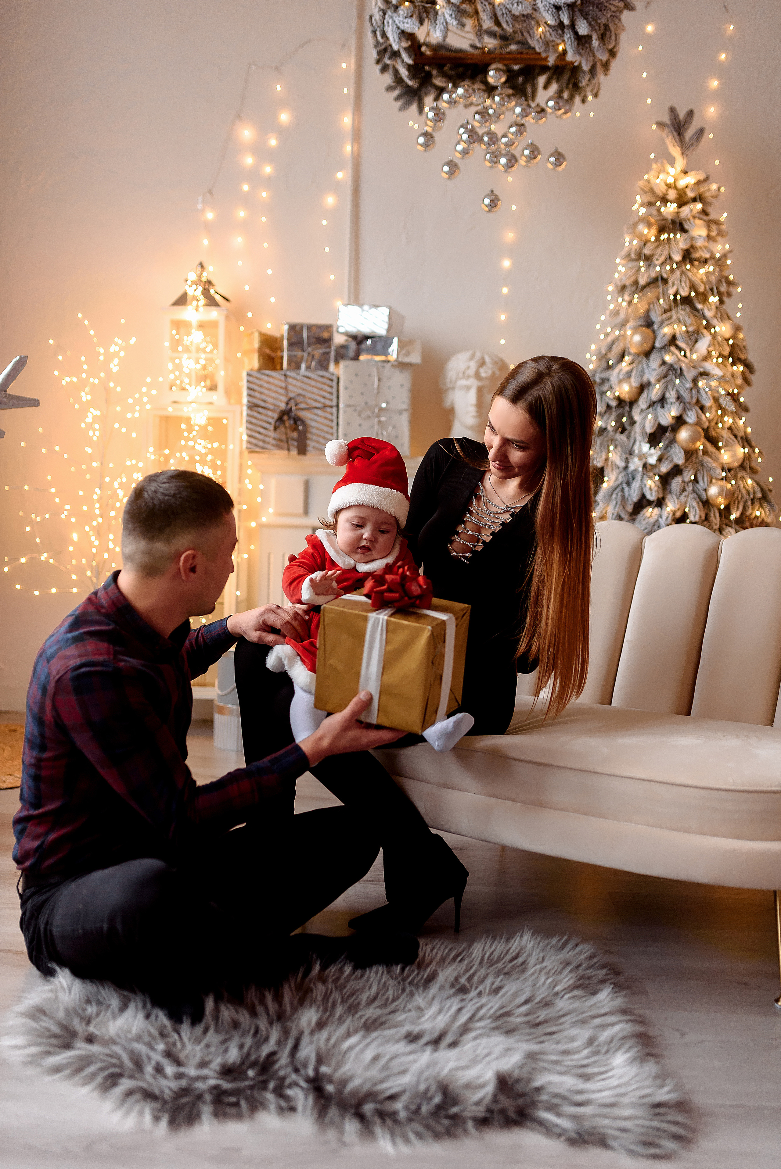 Christmas in studio. Wedding and family photographer