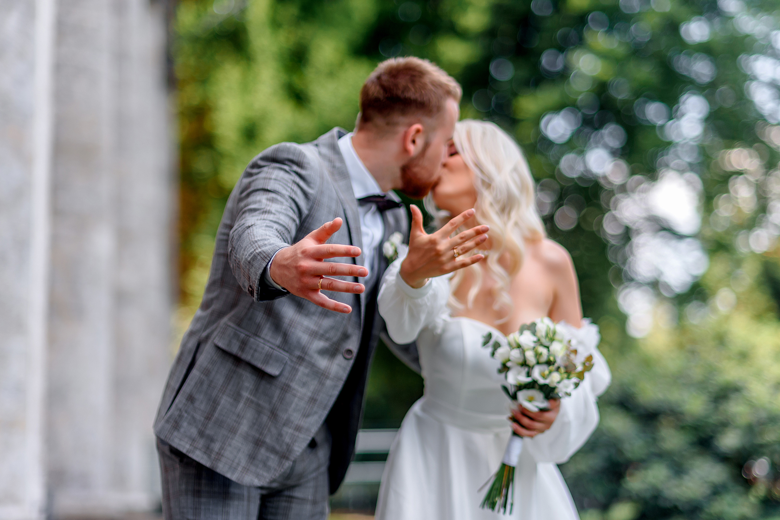 Queen garden. Wedding and family photographer