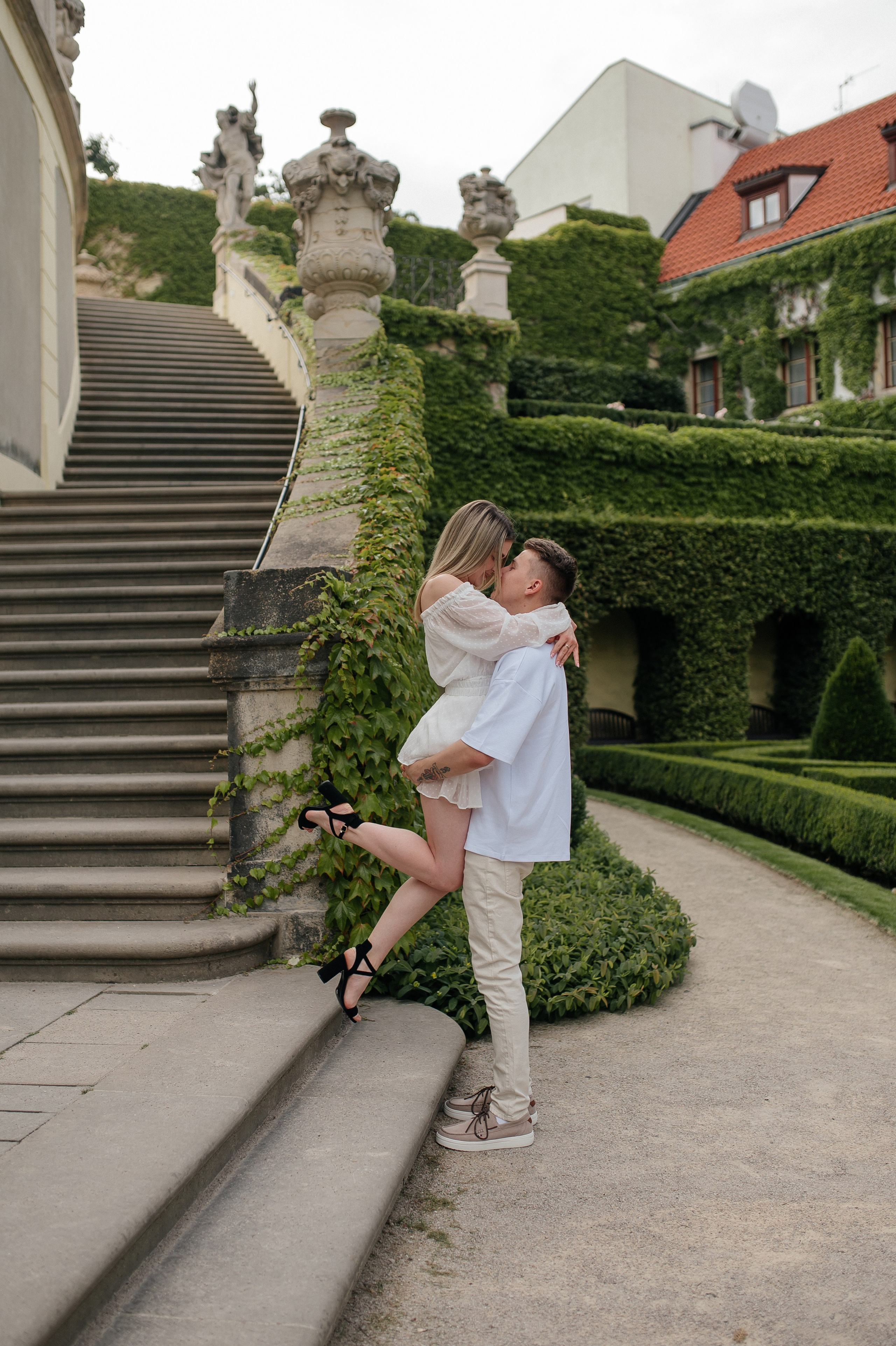 She said “Yes”. Wedding and family photographer