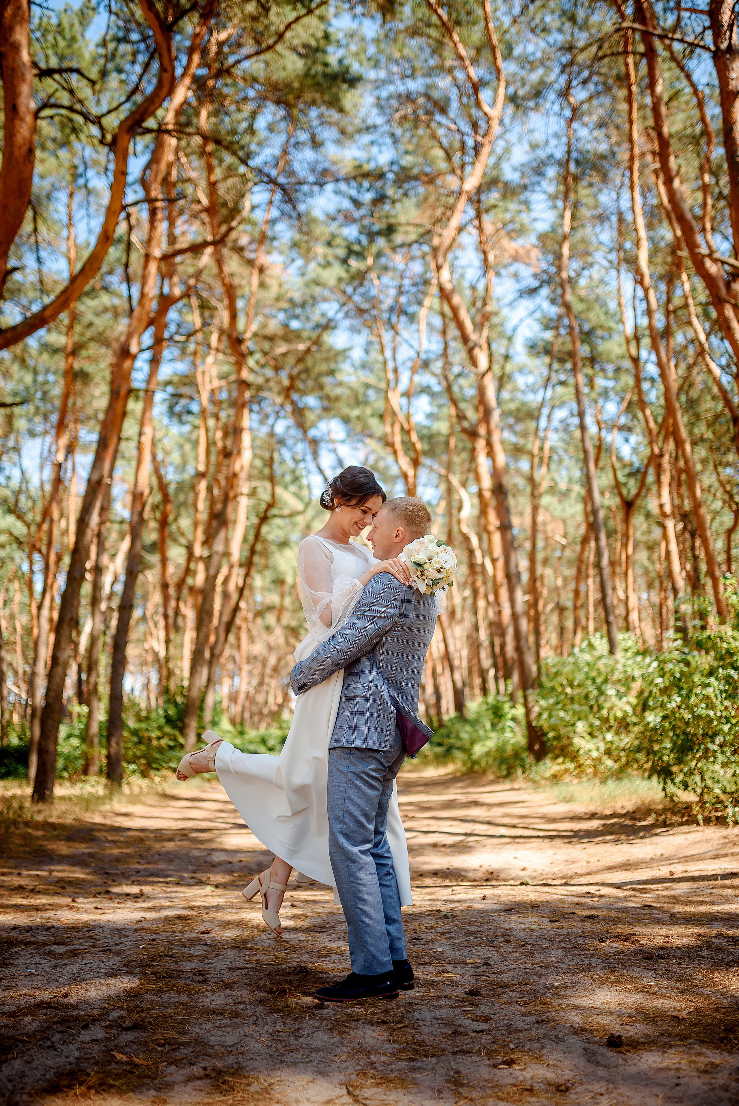 Центральный загс, Лес у Каравана и Собор на Гоголя. Wedding and family photographer