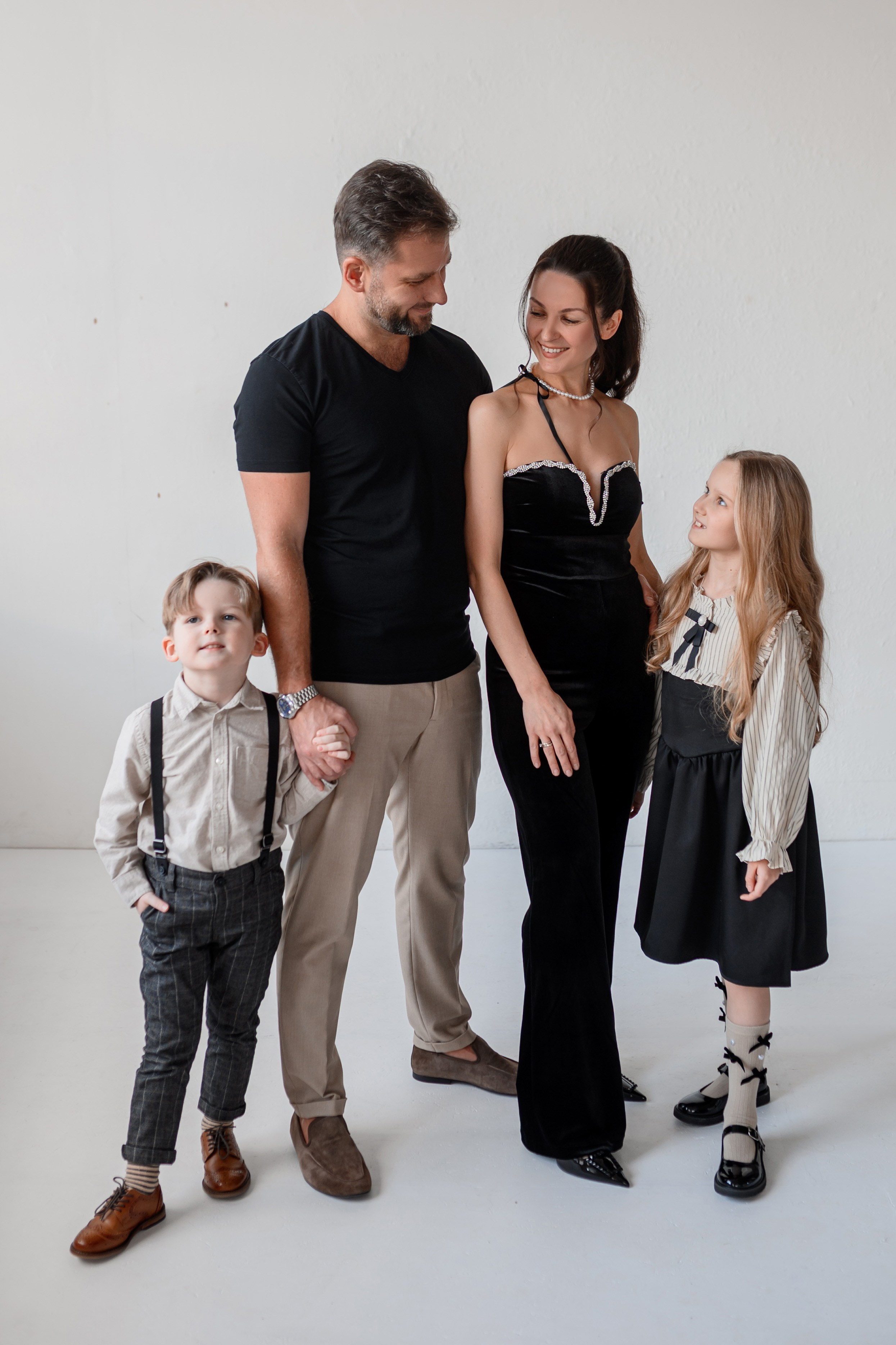 March 2025. Wedding and family photographer