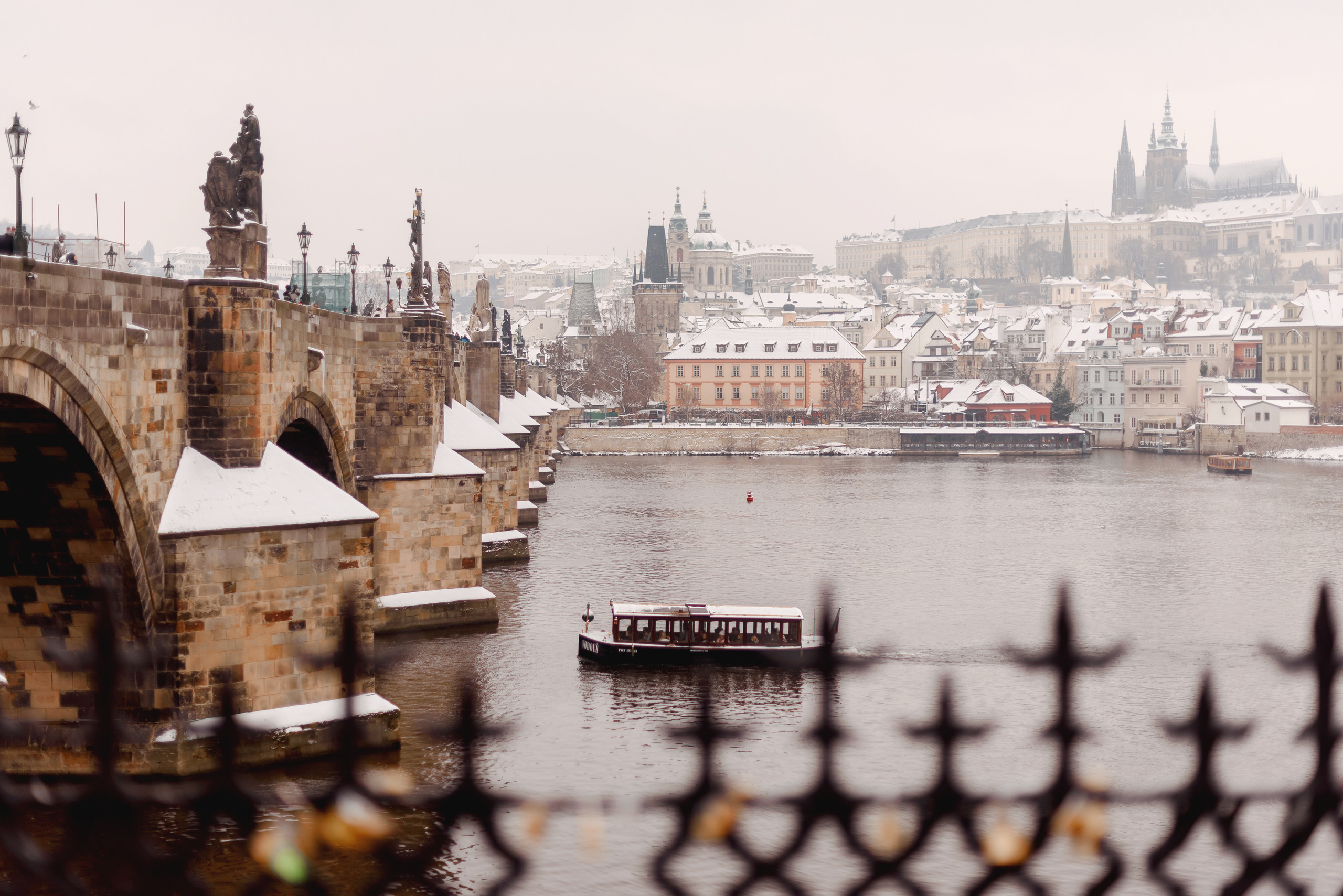 Зимняя свадьба в Праге. Wedding and family photographer
