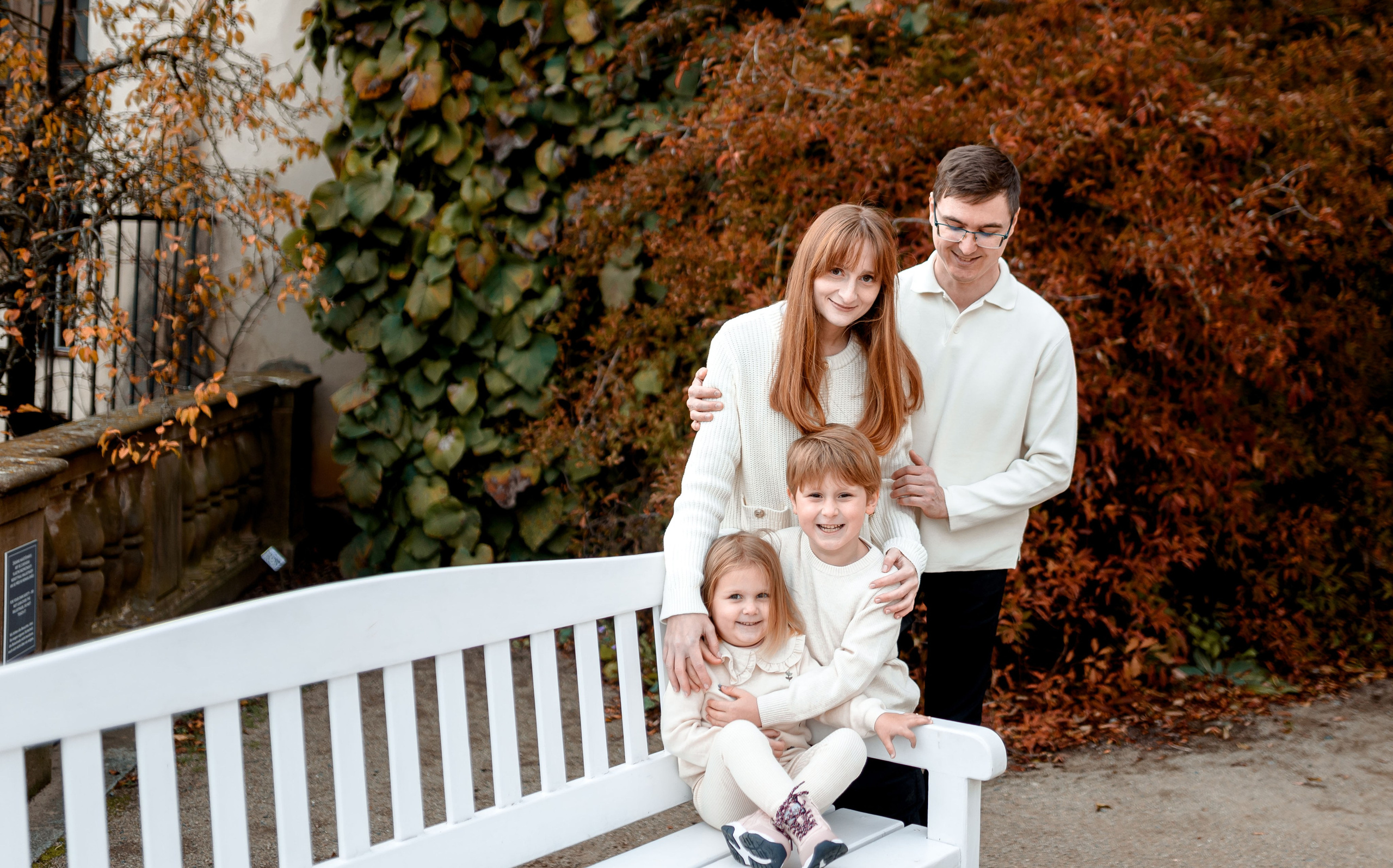 Autumn 2024. Wedding and family photographer