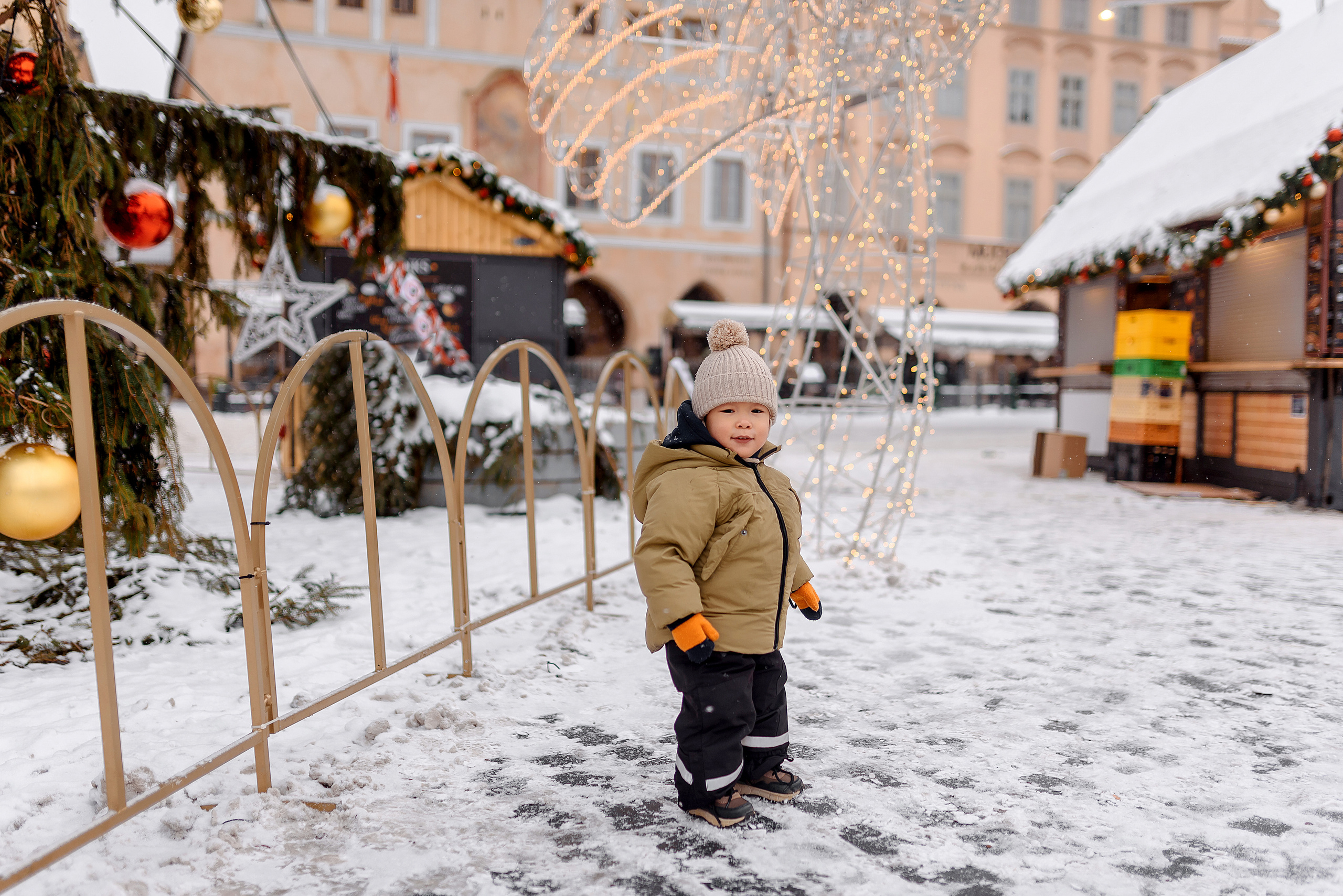 Christmas in Prague. Wedding and family photographer