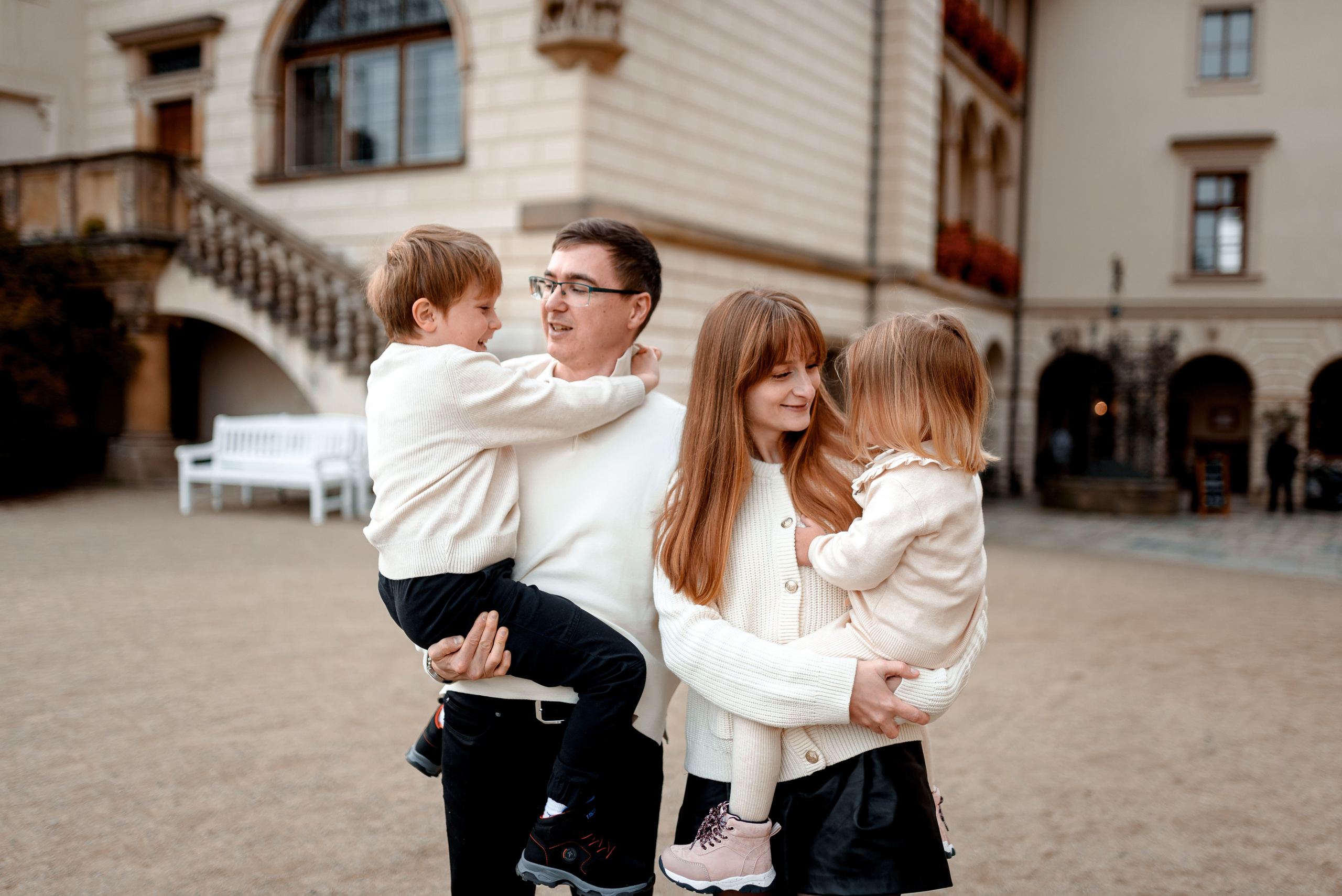 Autumn 2024. Wedding and family photographer