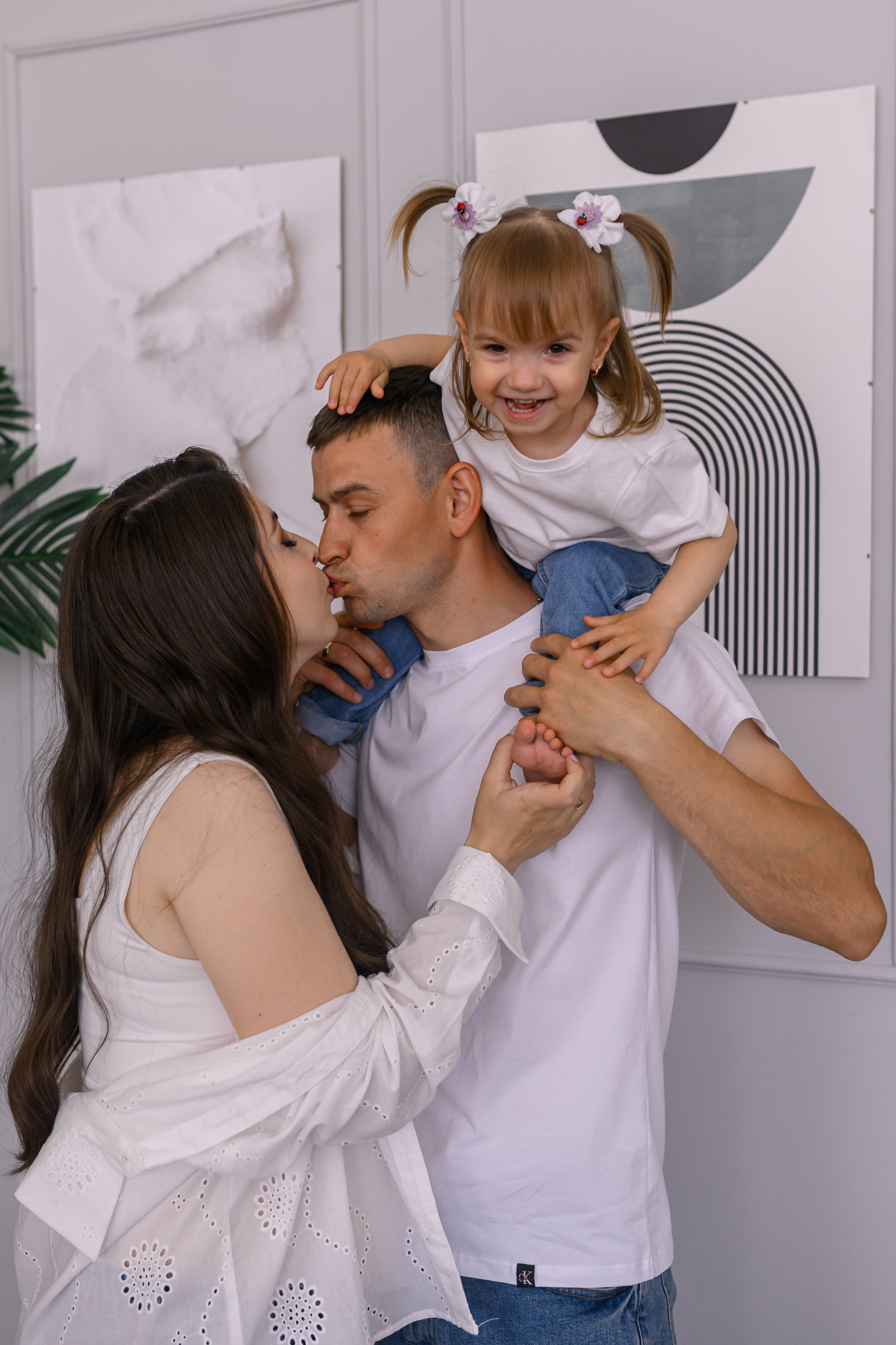 Awaiting a miracle. Wedding and family photographer