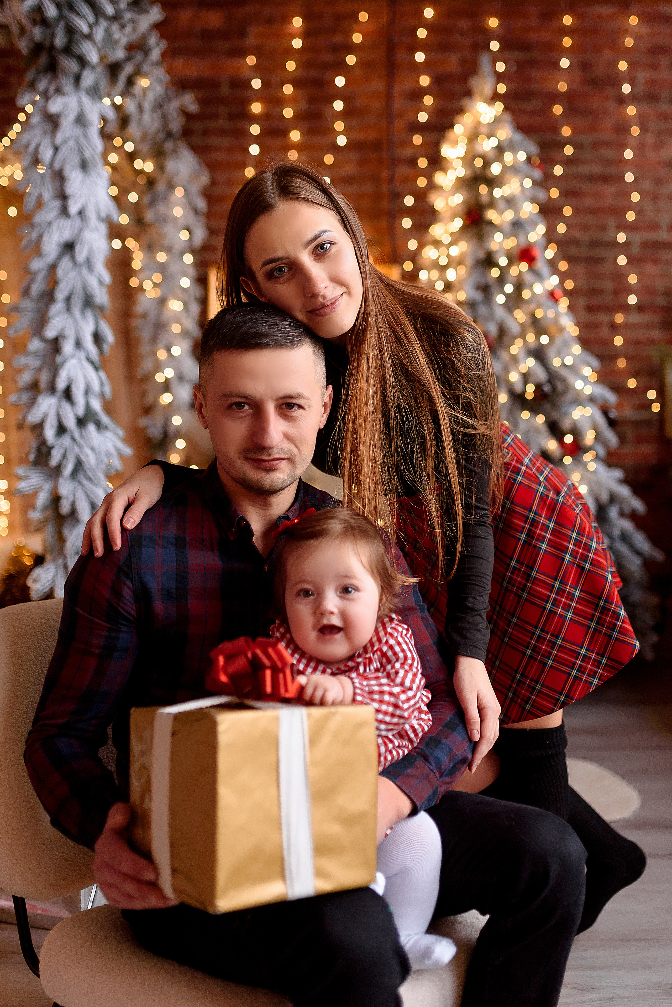 Christmas in studio. Wedding and family photographer