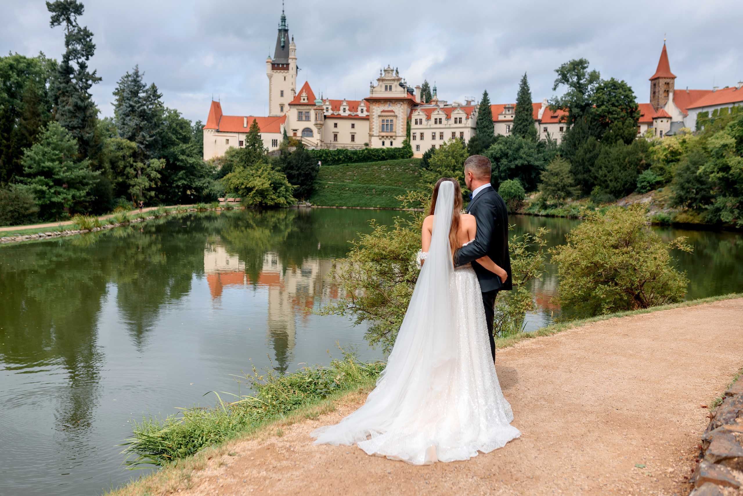 Andrew and Anita. Wedding and family photographer