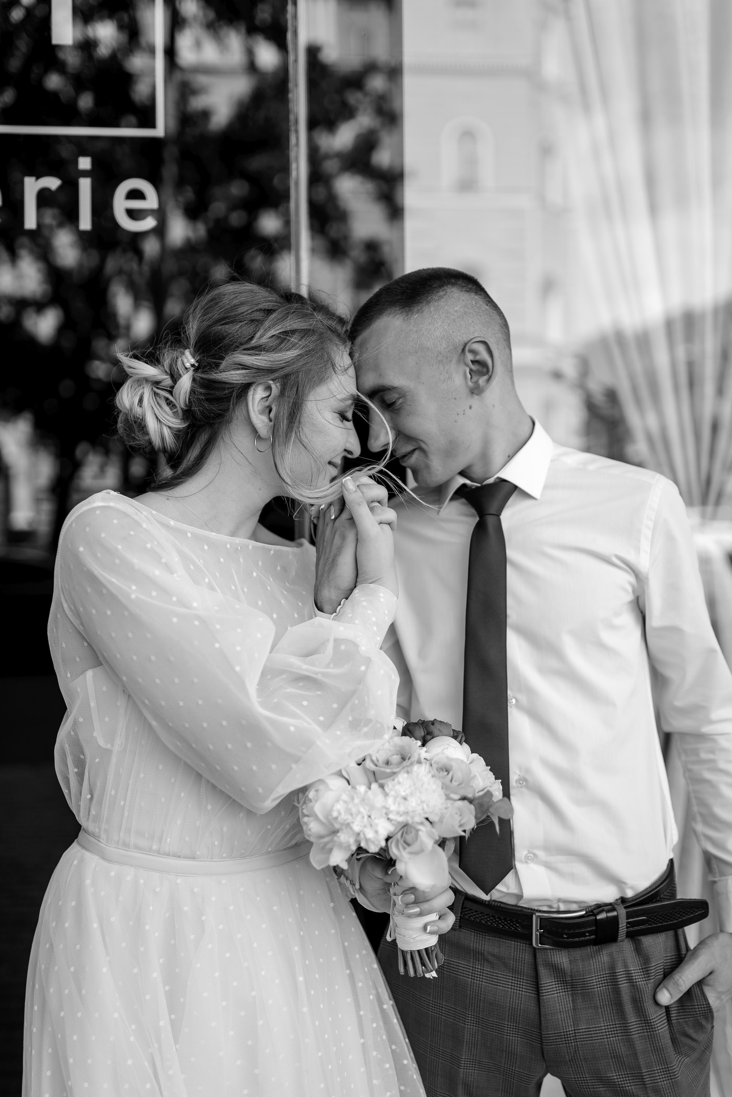 Отель Де Голь и Собор на Гоголя. Wedding and family photographer