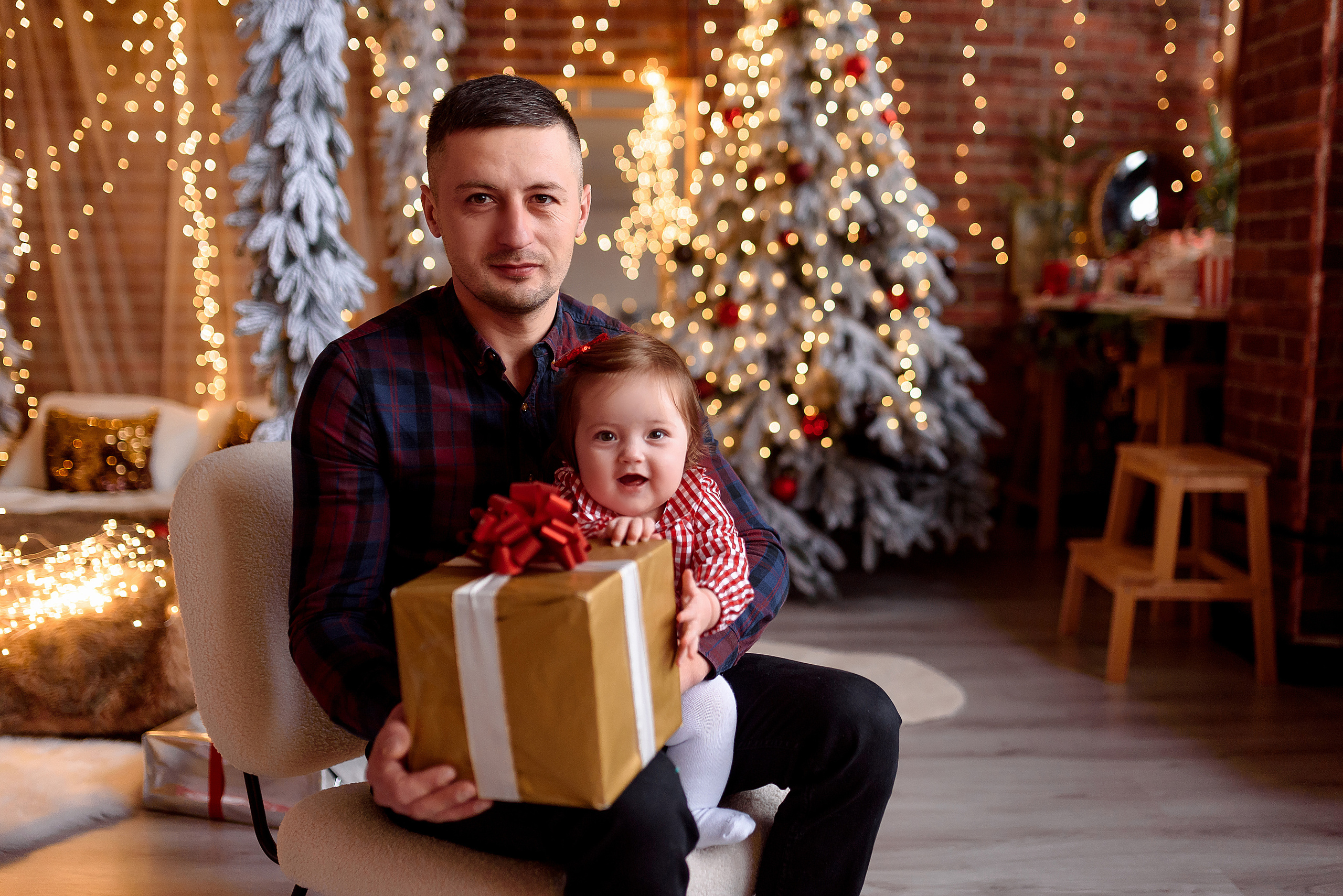 Christmas in studio. Wedding and family photographer