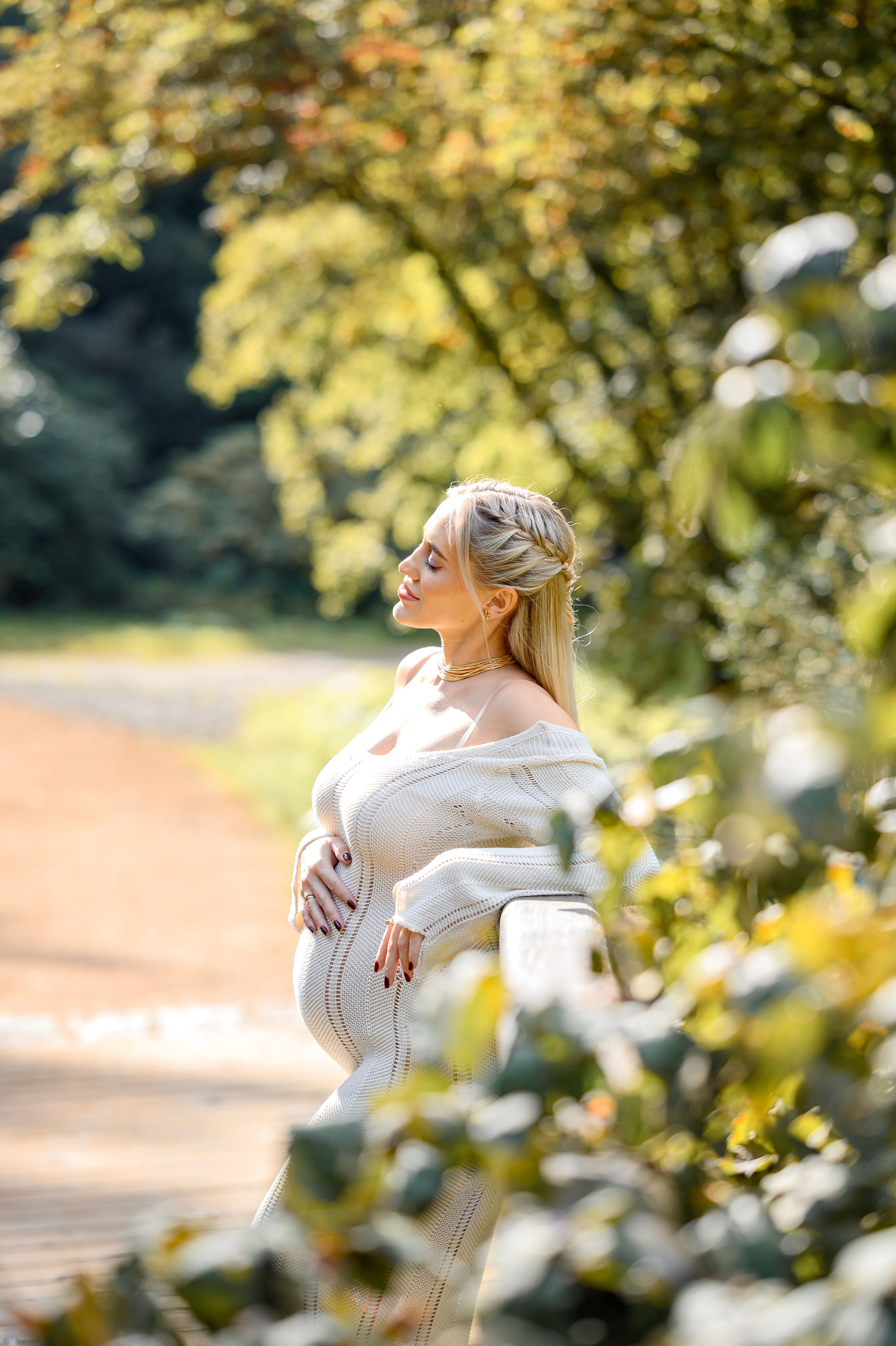 Pregnancy. Wedding and family photographer