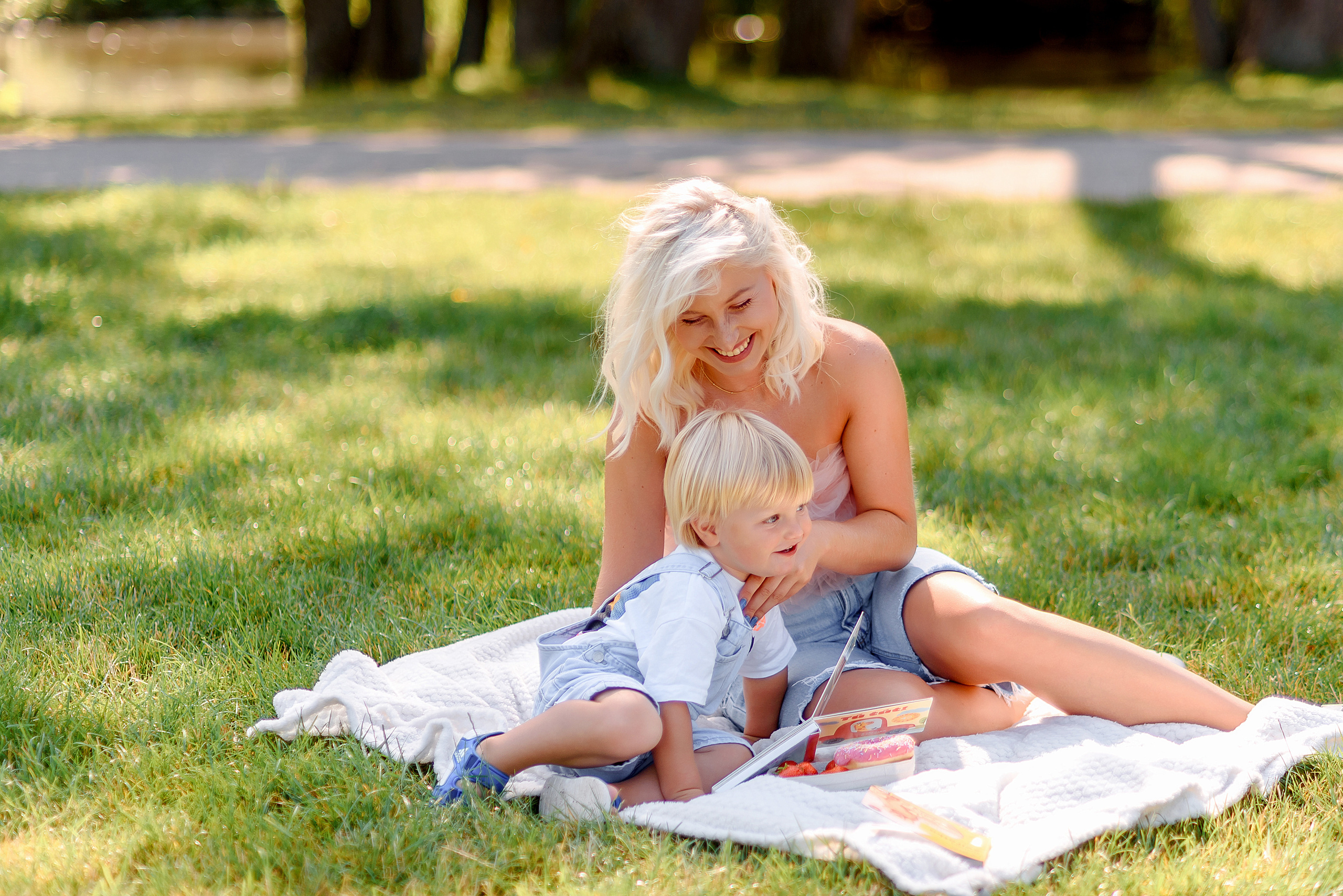 Прага. Семейная съемка. Wedding and family photographer