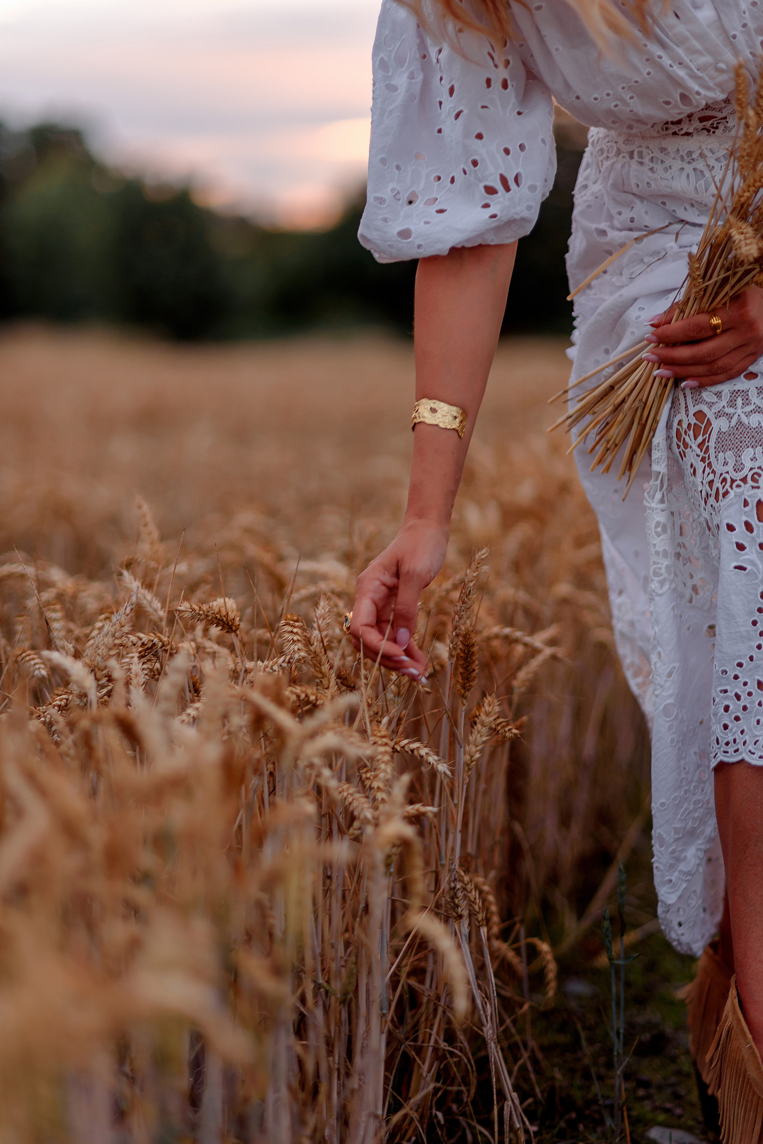 Uliana. Wedding and family photographer