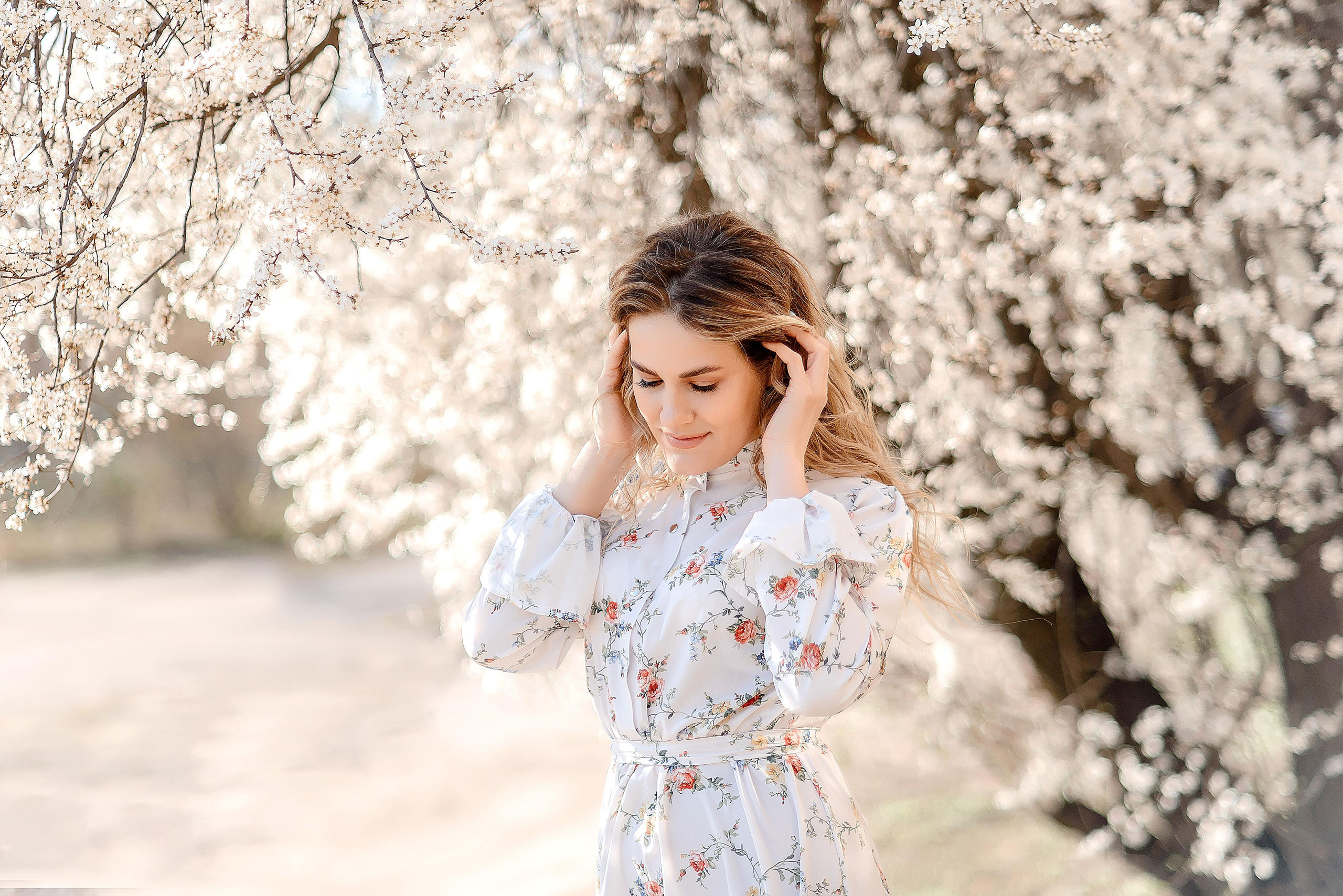 Весна, цветение. Wedding and family photographer