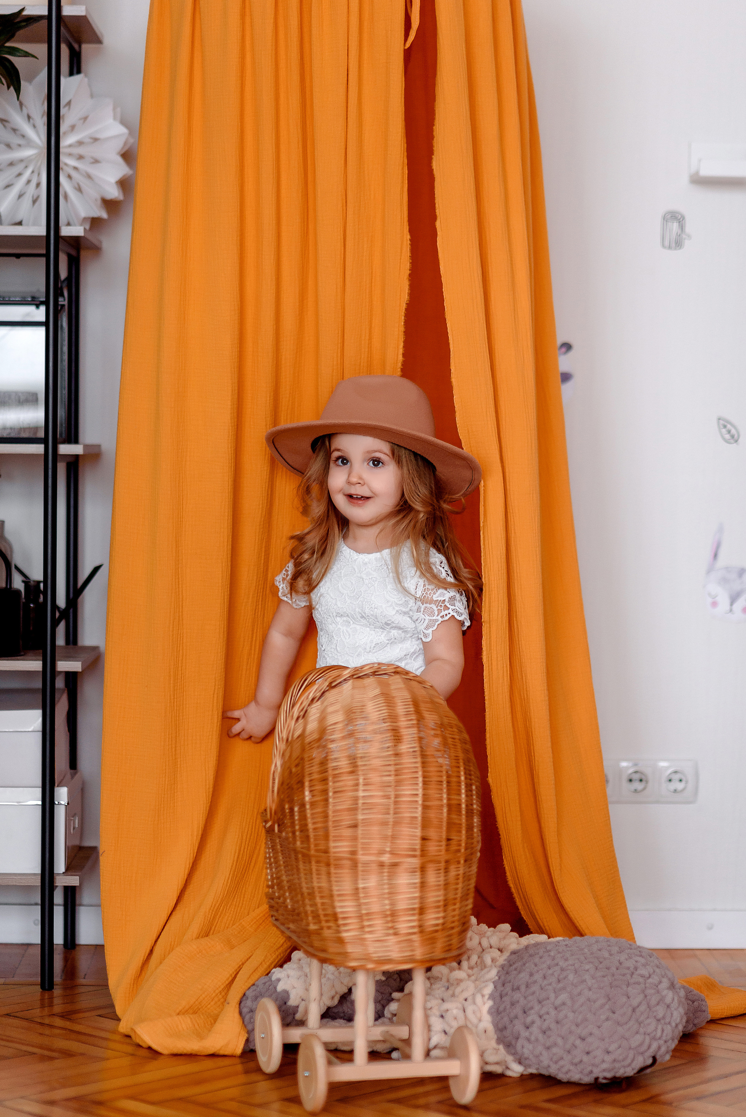 Для контента. Wedding and family photographer