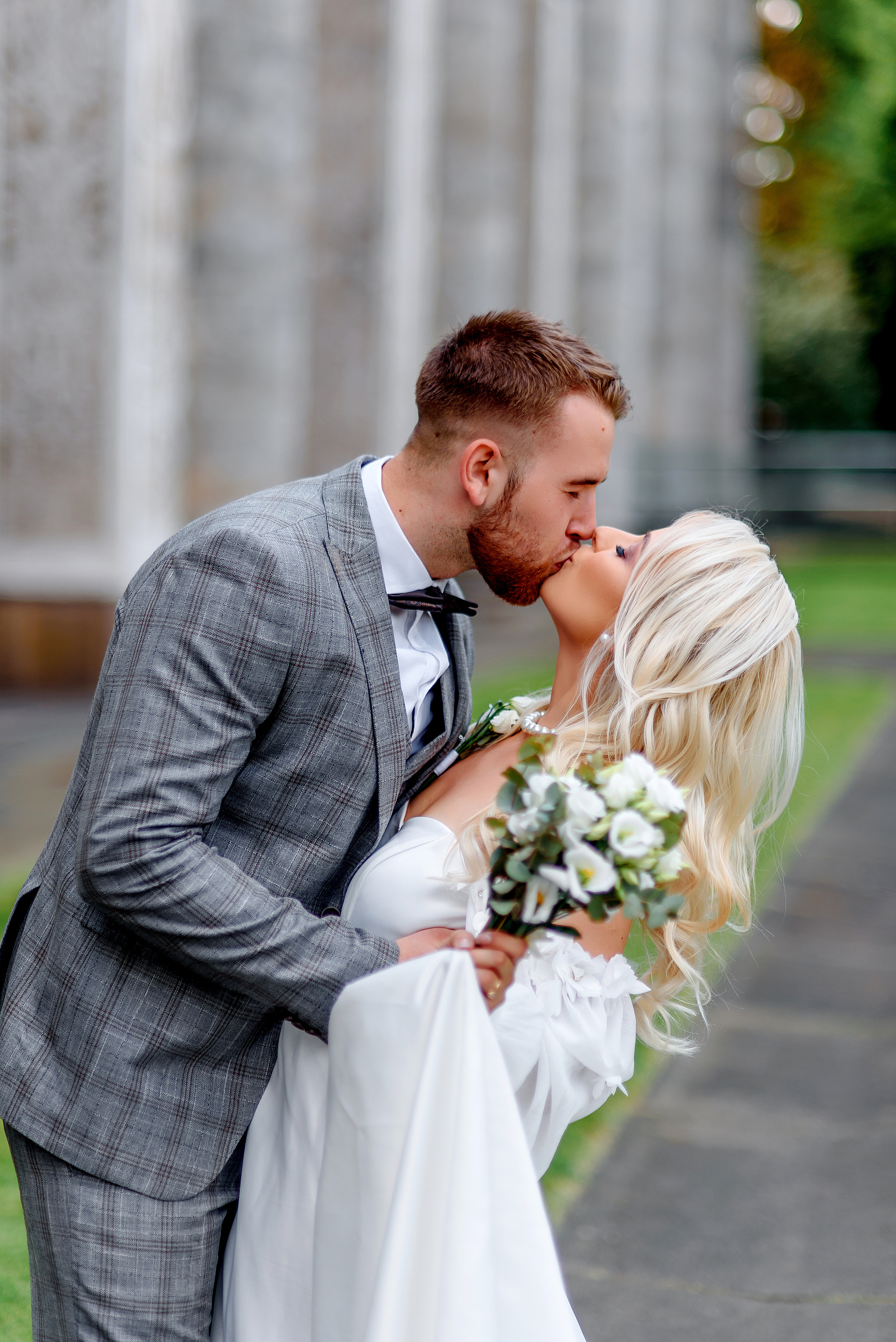 Queen garden. Wedding and family photographer