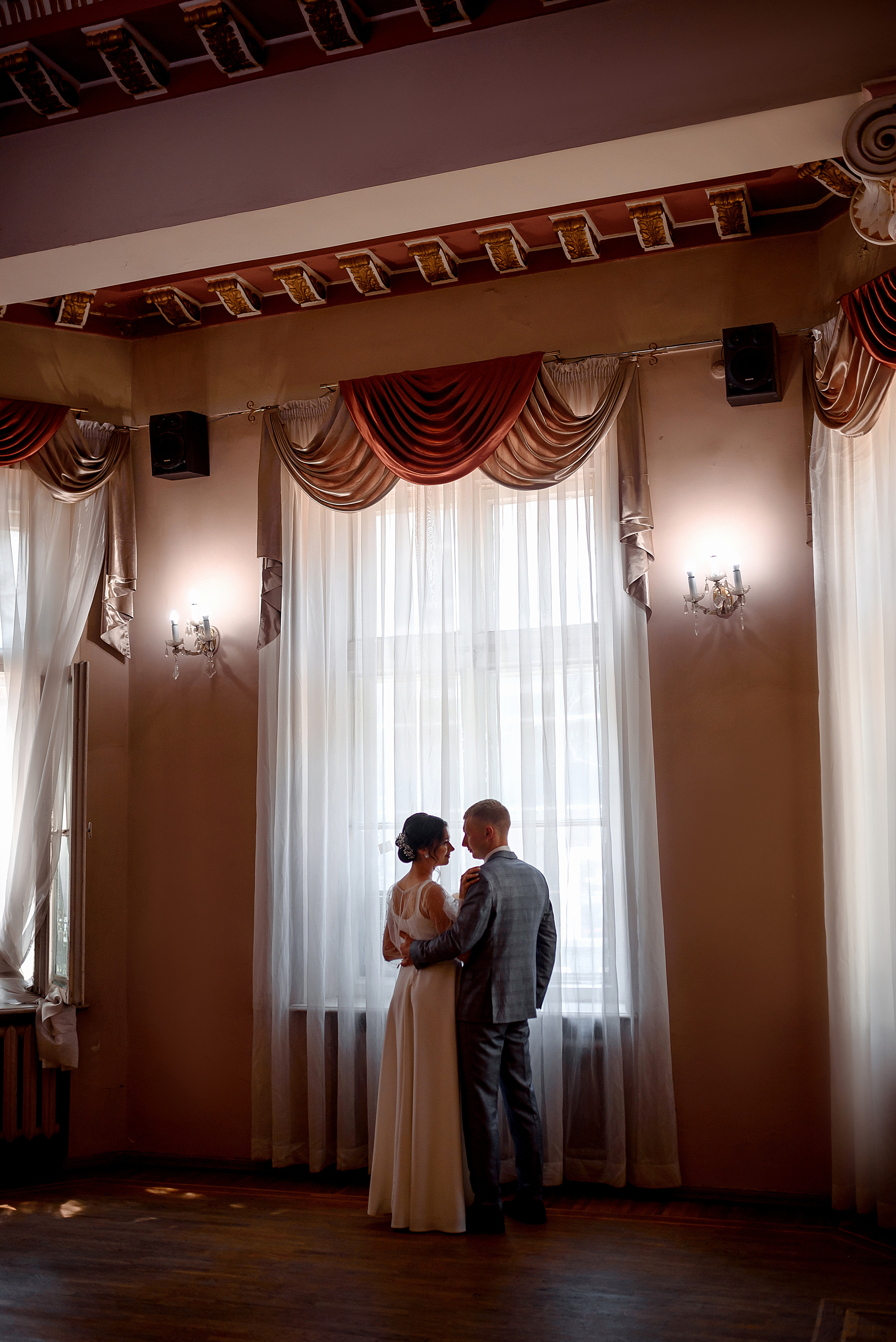 Центральный загс, Лес у Каравана и Собор на Гоголя. Wedding and family photographer