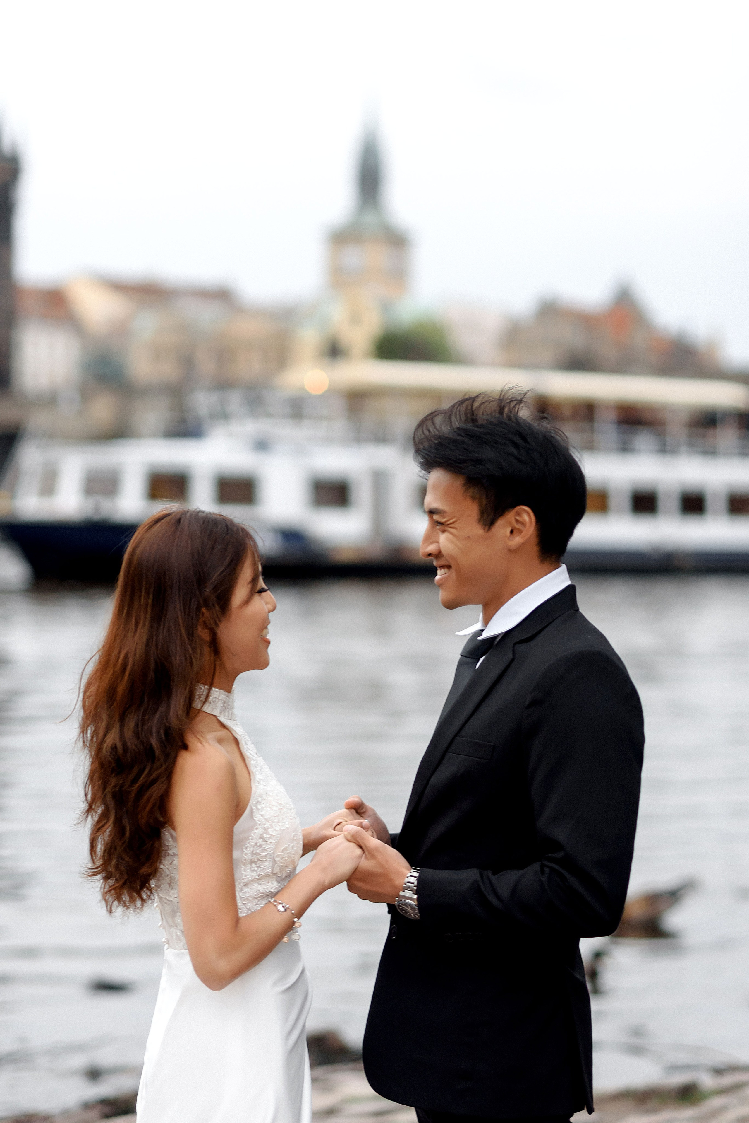 Friends from Singapore. Wedding and family photographer