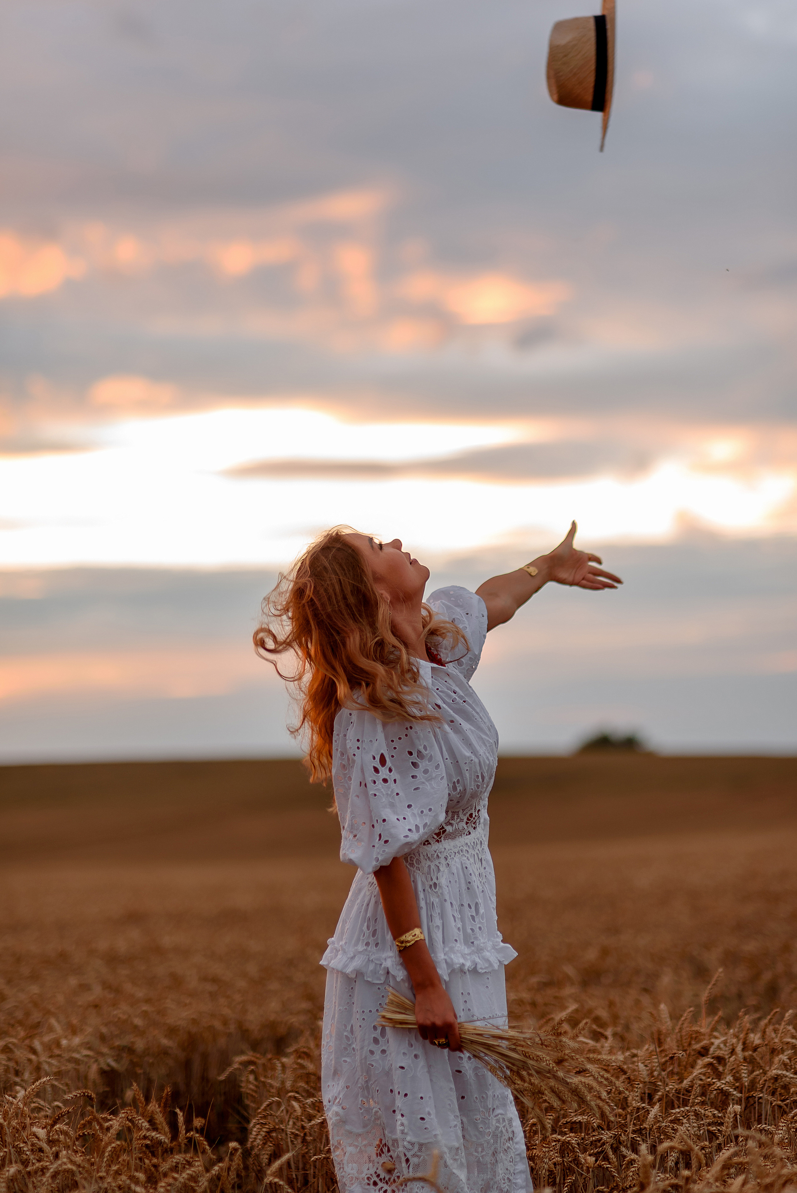 Uliana. Wedding and family photographer