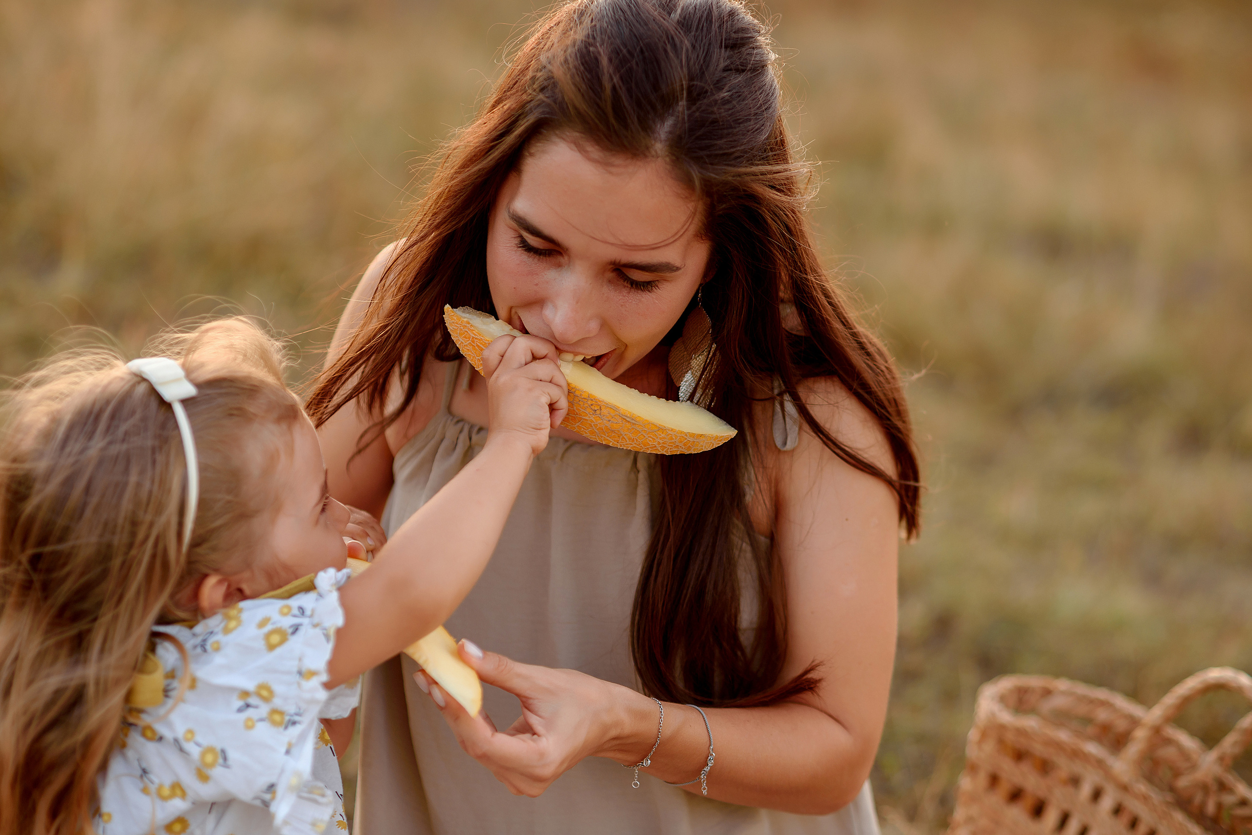 Черкасская лозовая. Wedding and family photographer