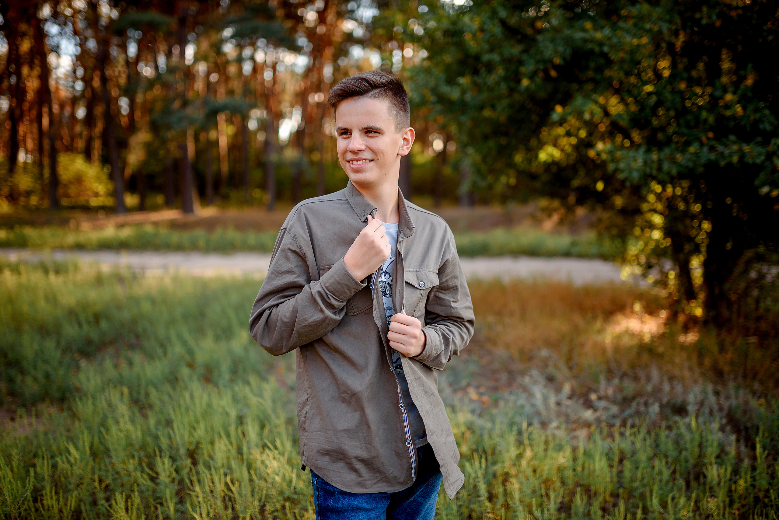 Лес у Каравана. Wedding and family photographer