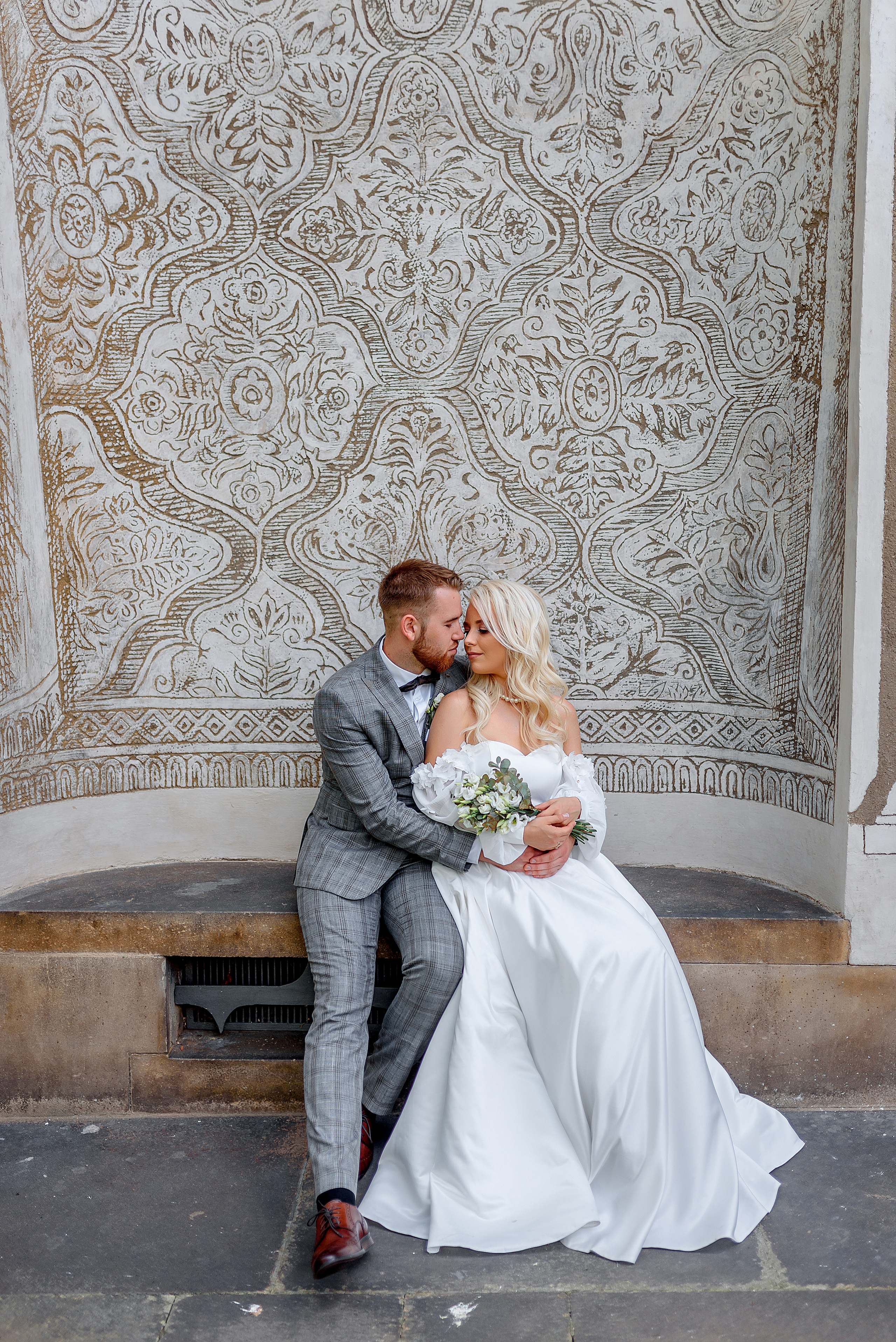 Queen garden. Wedding and family photographer