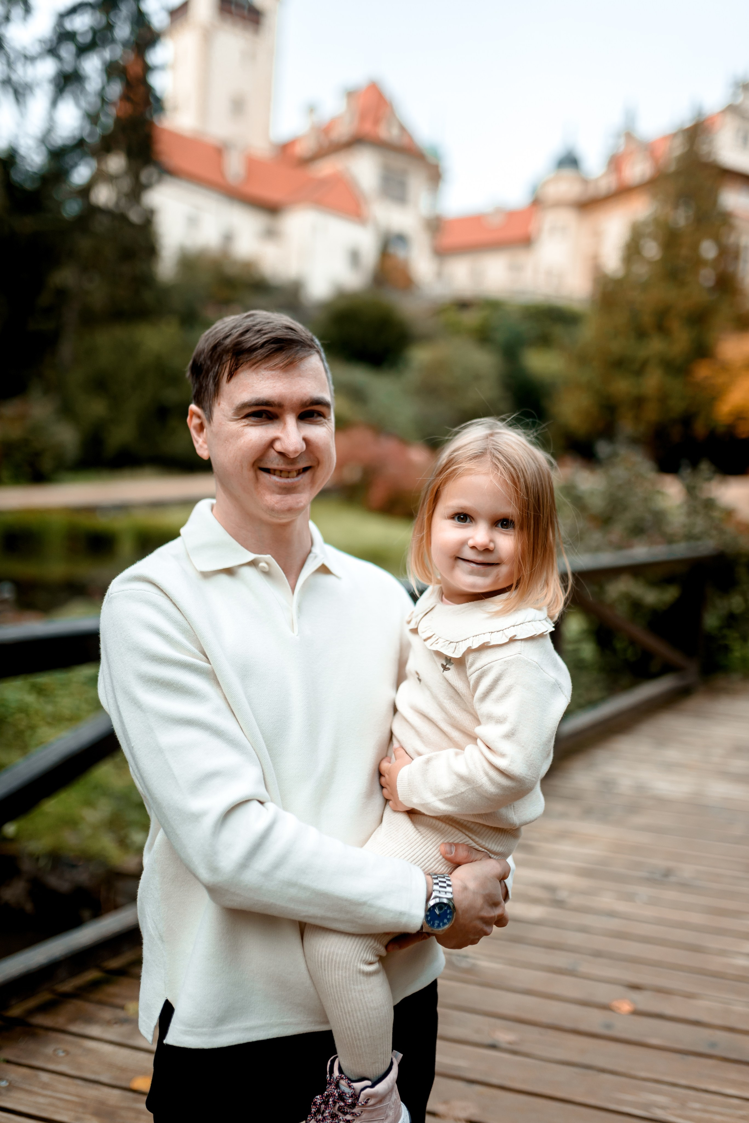 Autumn 2024. Wedding and family photographer