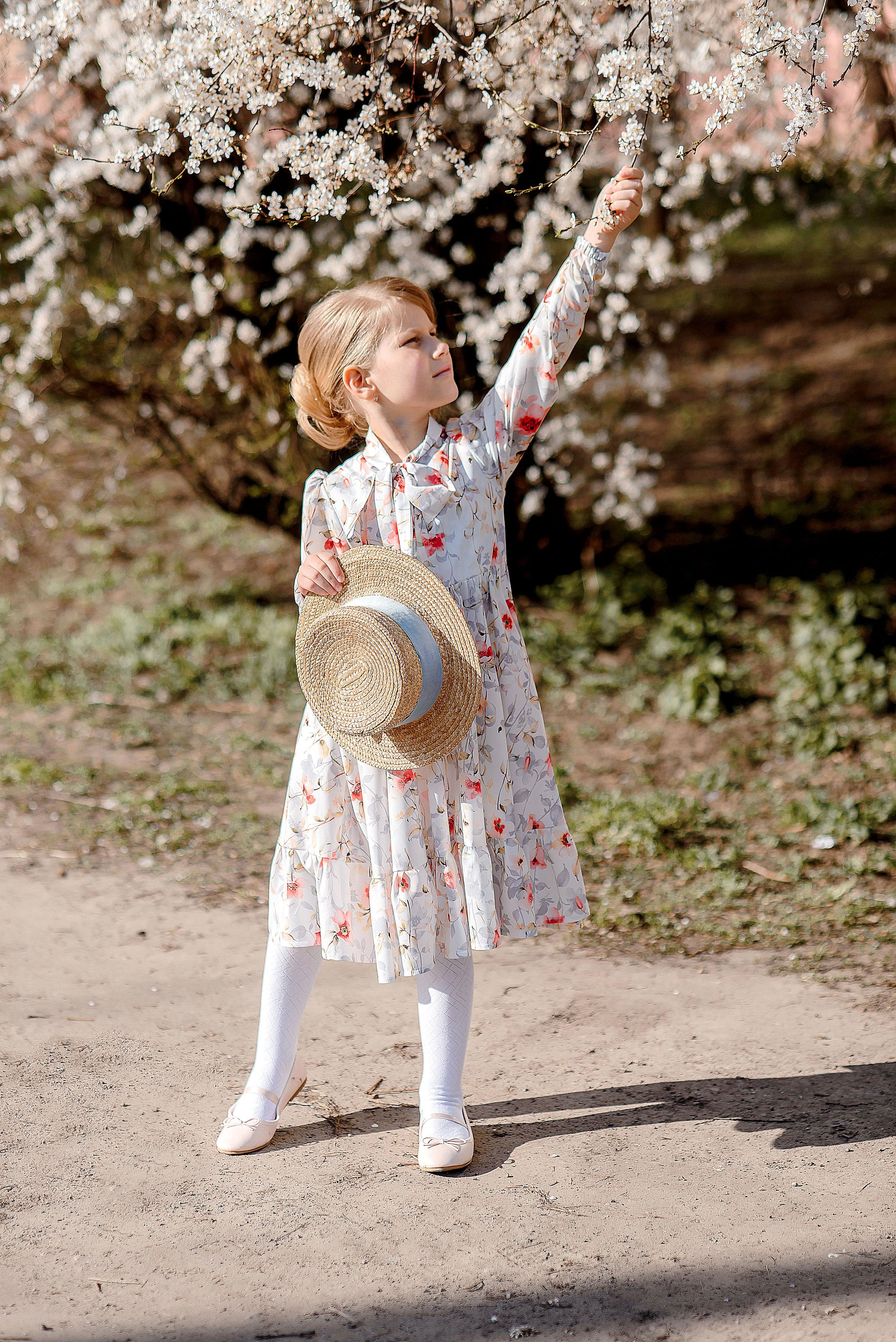 Весна, цветение. Wedding and family photographer