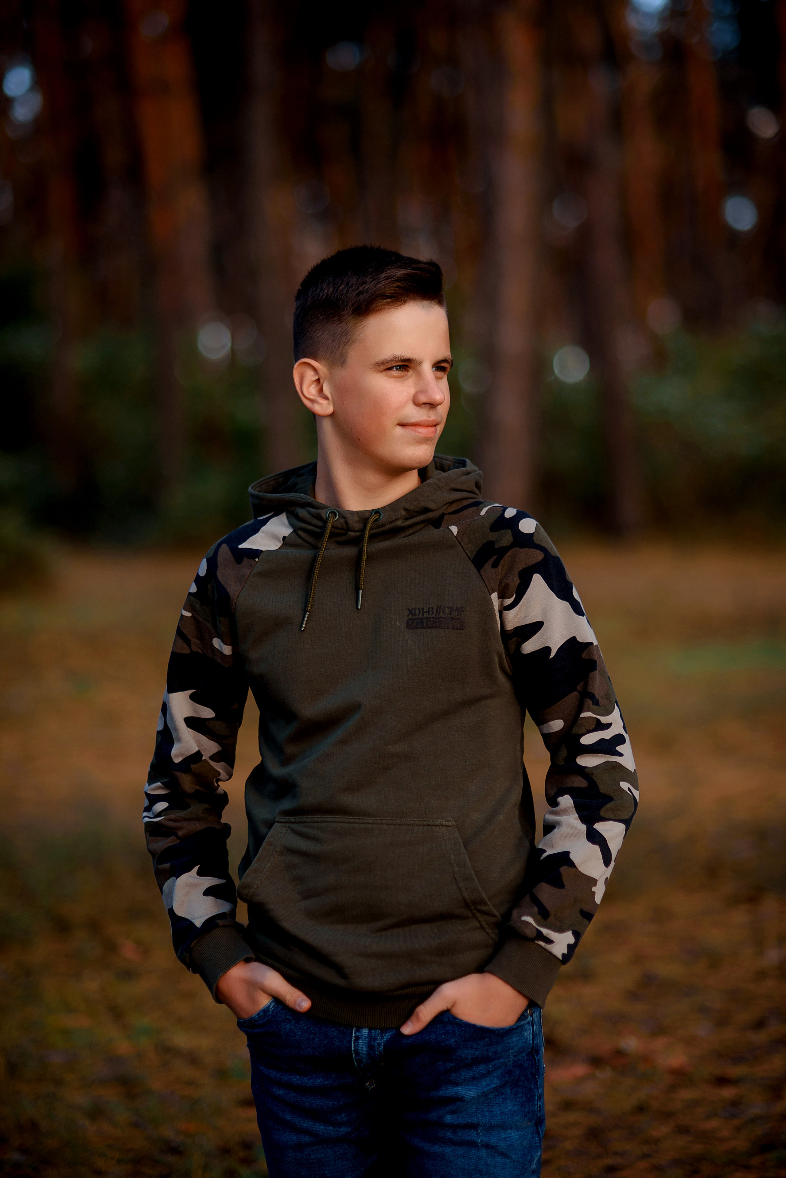 Лес у Каравана. Wedding and family photographer