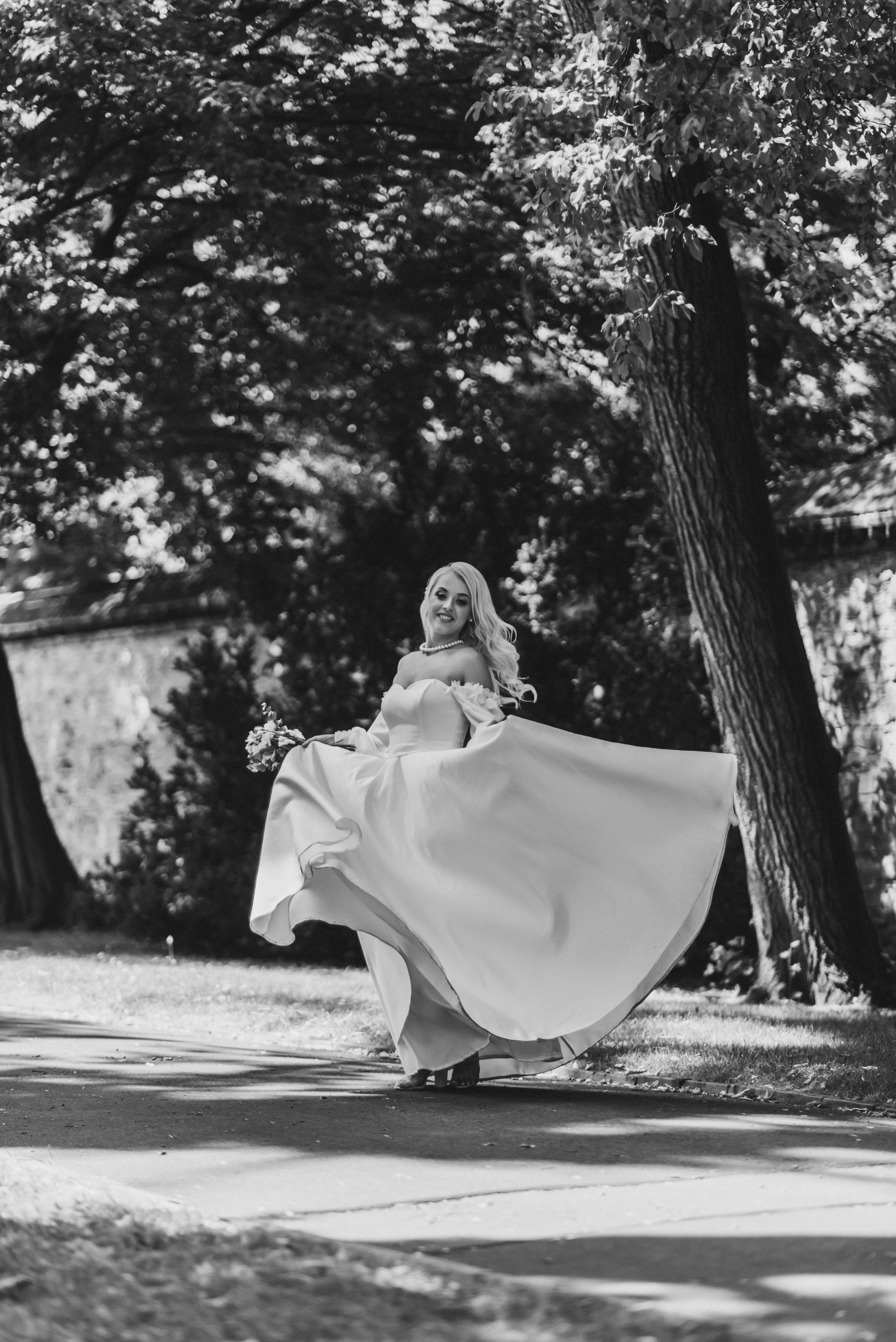 Queen garden. Wedding and family photographer