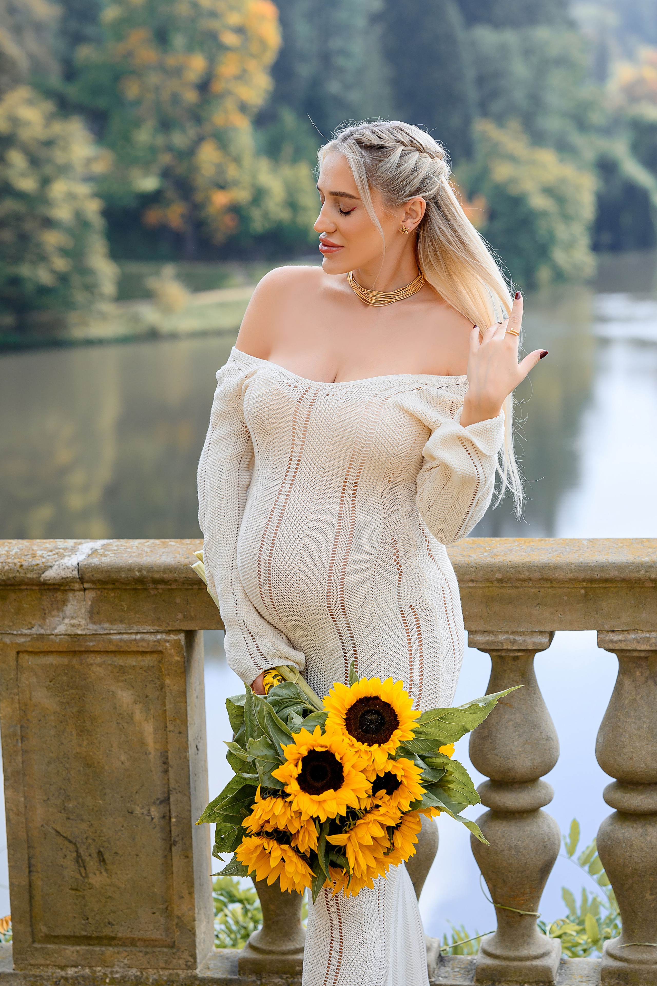 Pregnancy. Wedding and family photographer