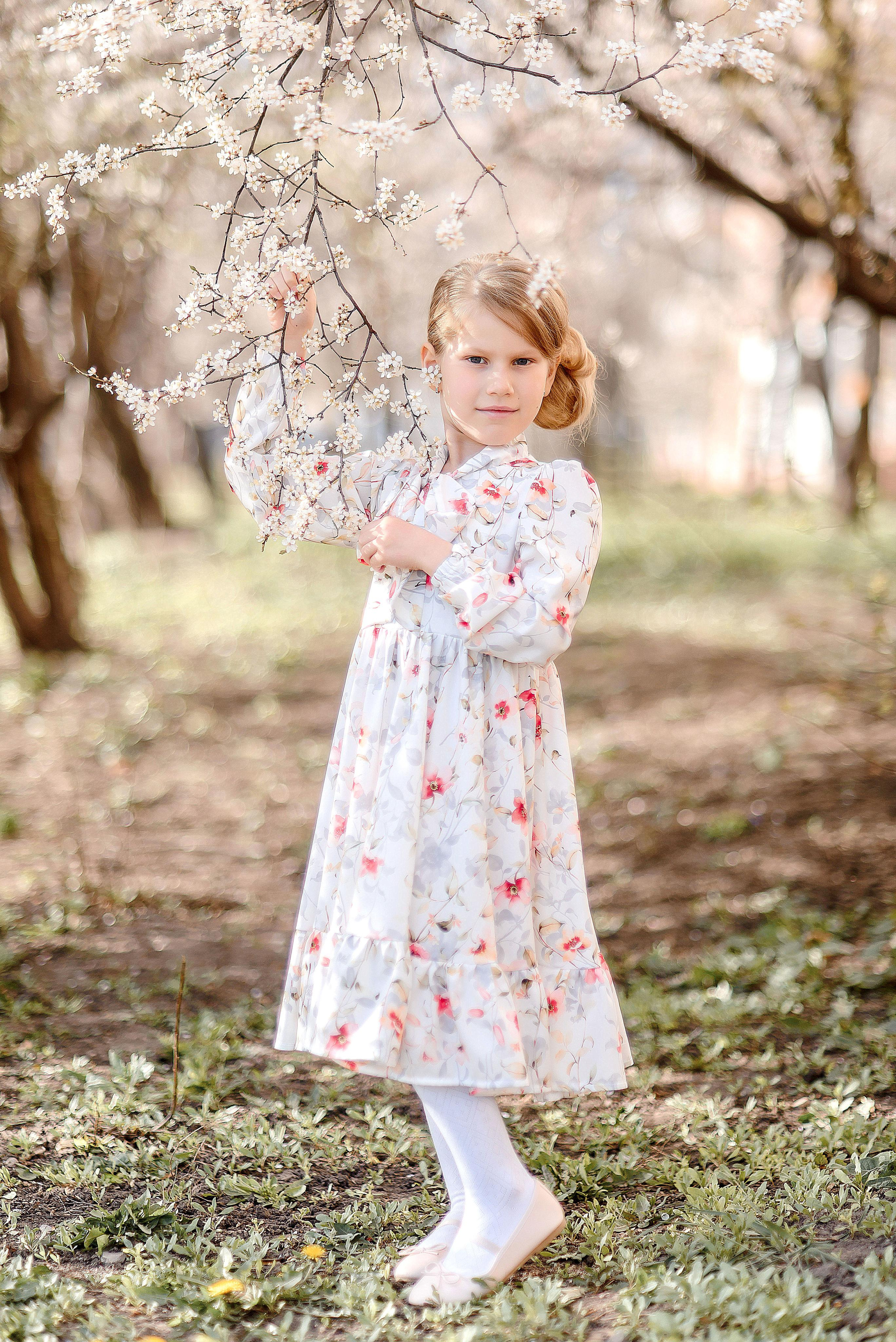 Весна, цветение. Wedding and family photographer