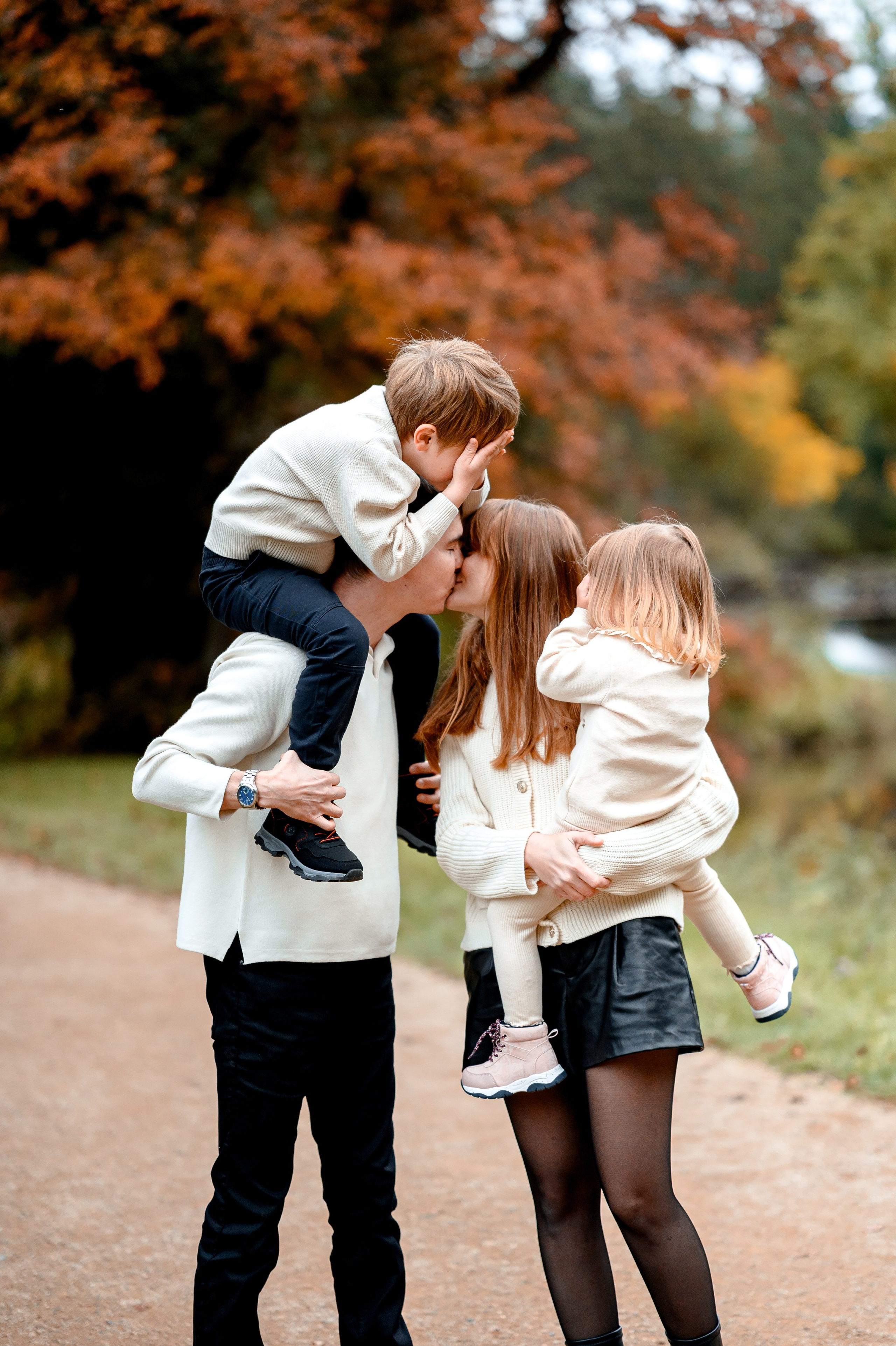 Autumn 2024. Wedding and family photographer