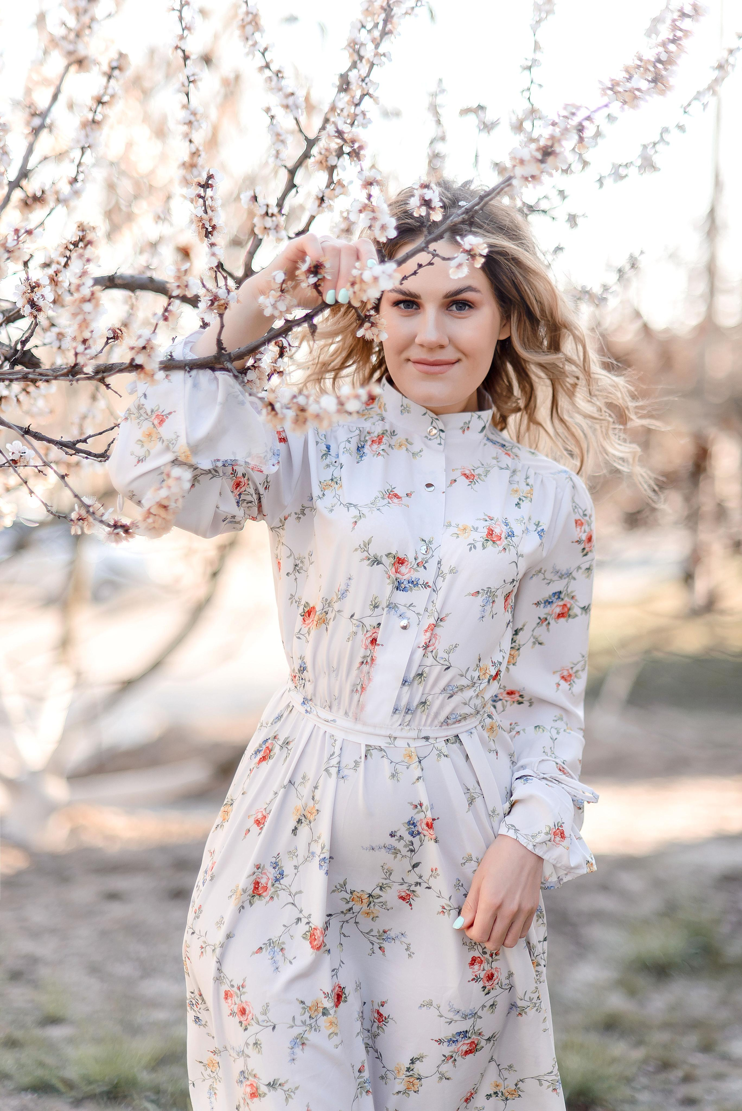 Весна, цветение. Wedding and family photographer