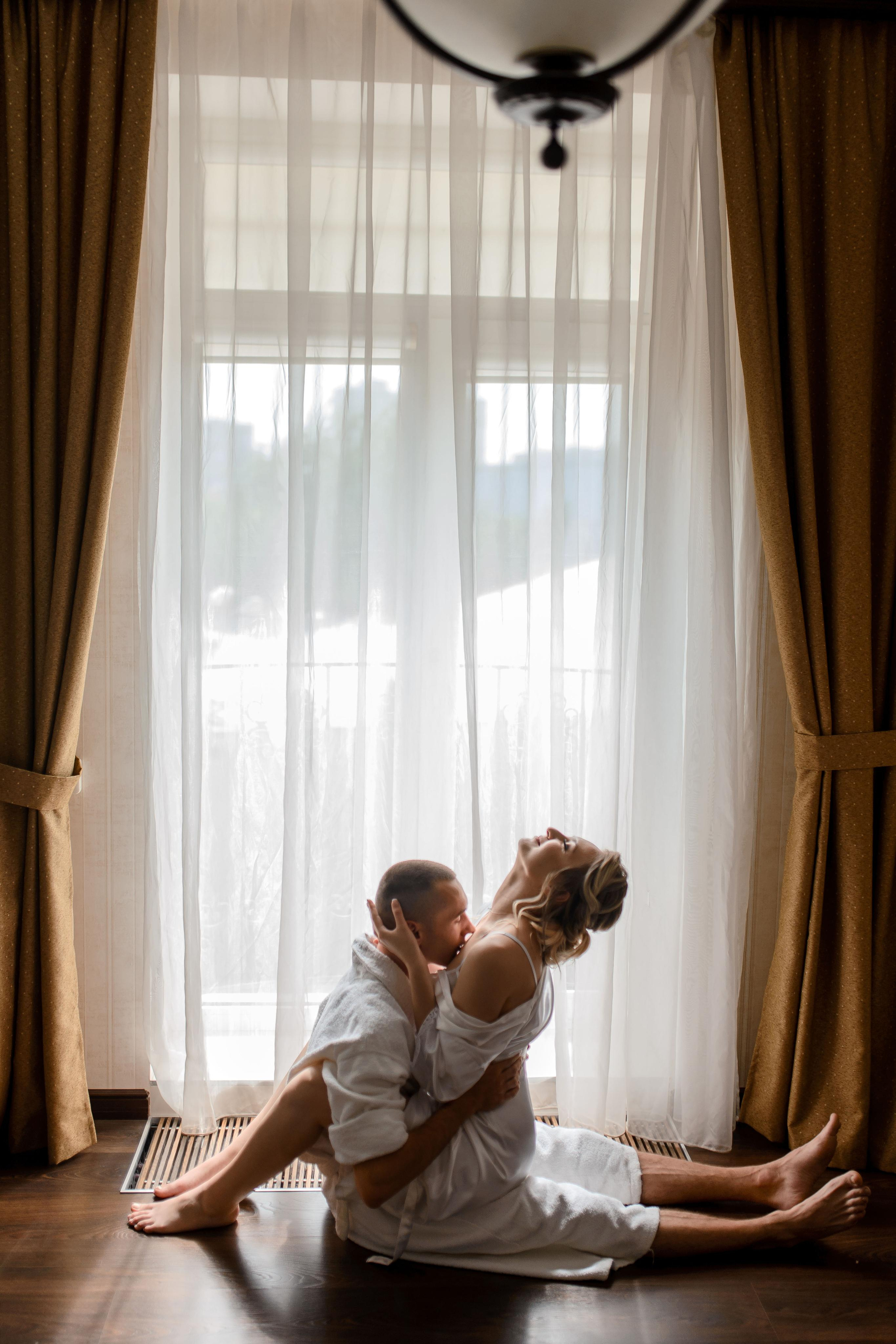 Отель Де Голь и Собор на Гоголя. Wedding and family photographer