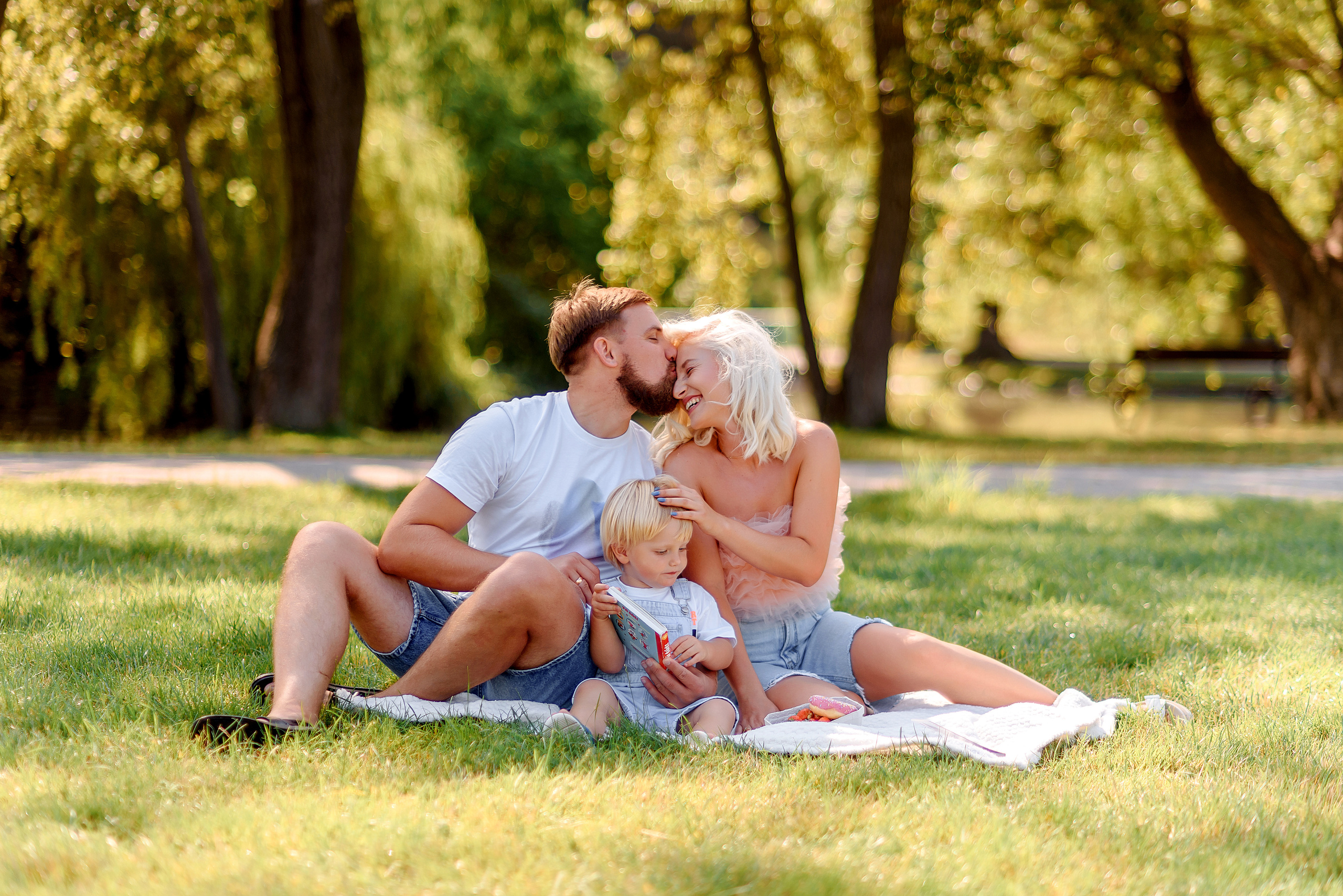 Прага. Семейная съемка. Wedding and family photographer