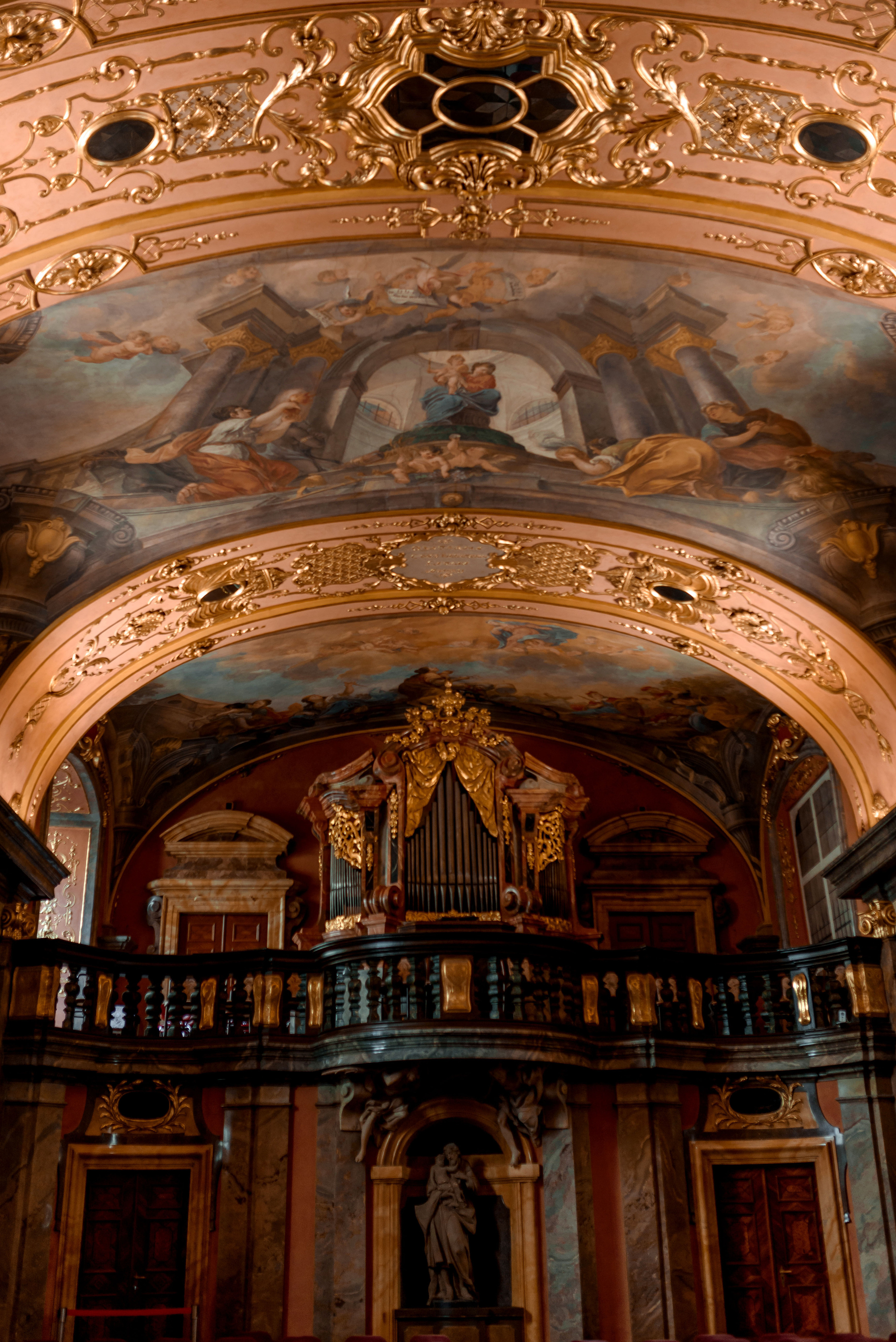 Maxim and Vika. Wedding and family photographer